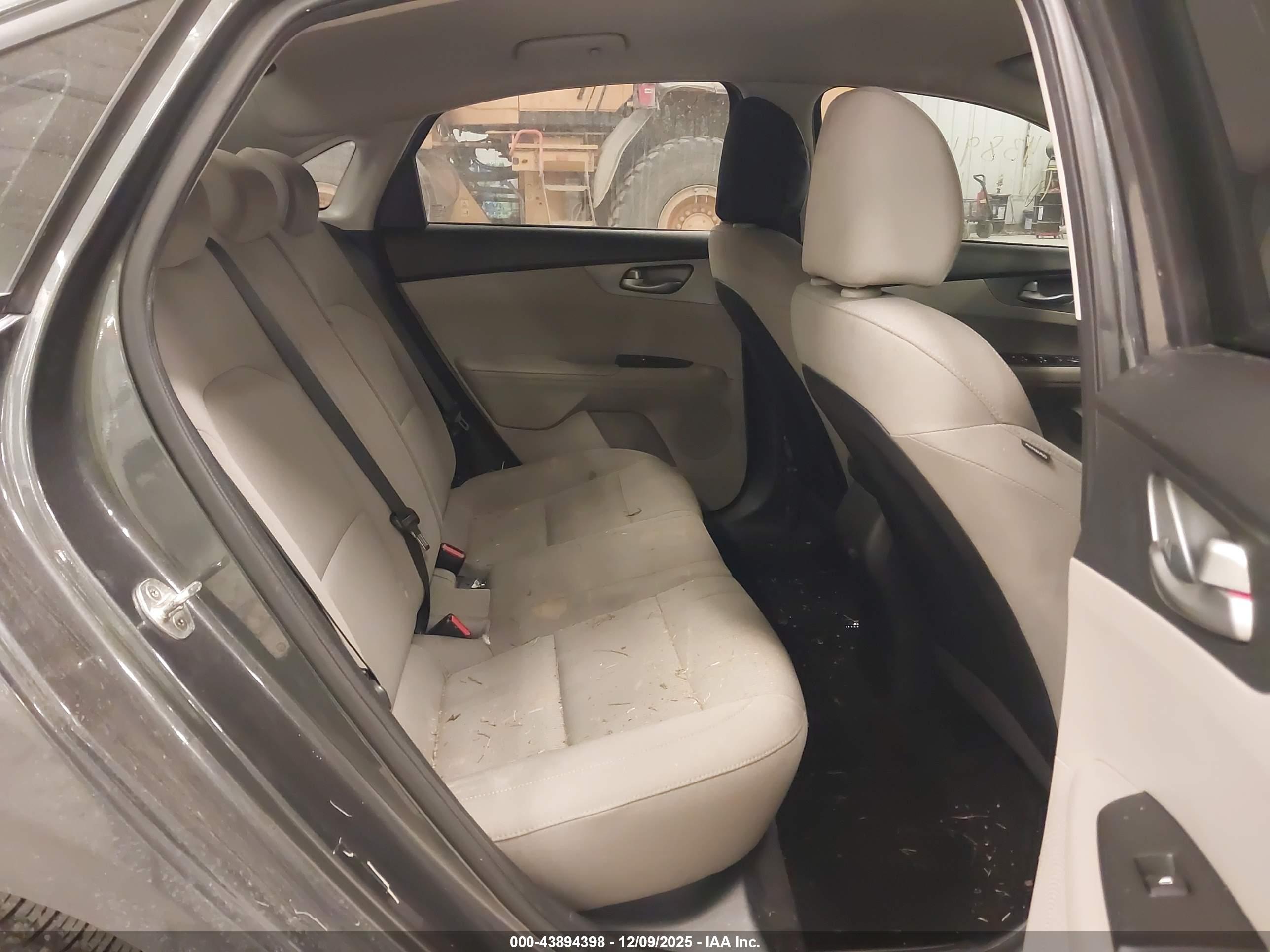 KIA FORTE image 8