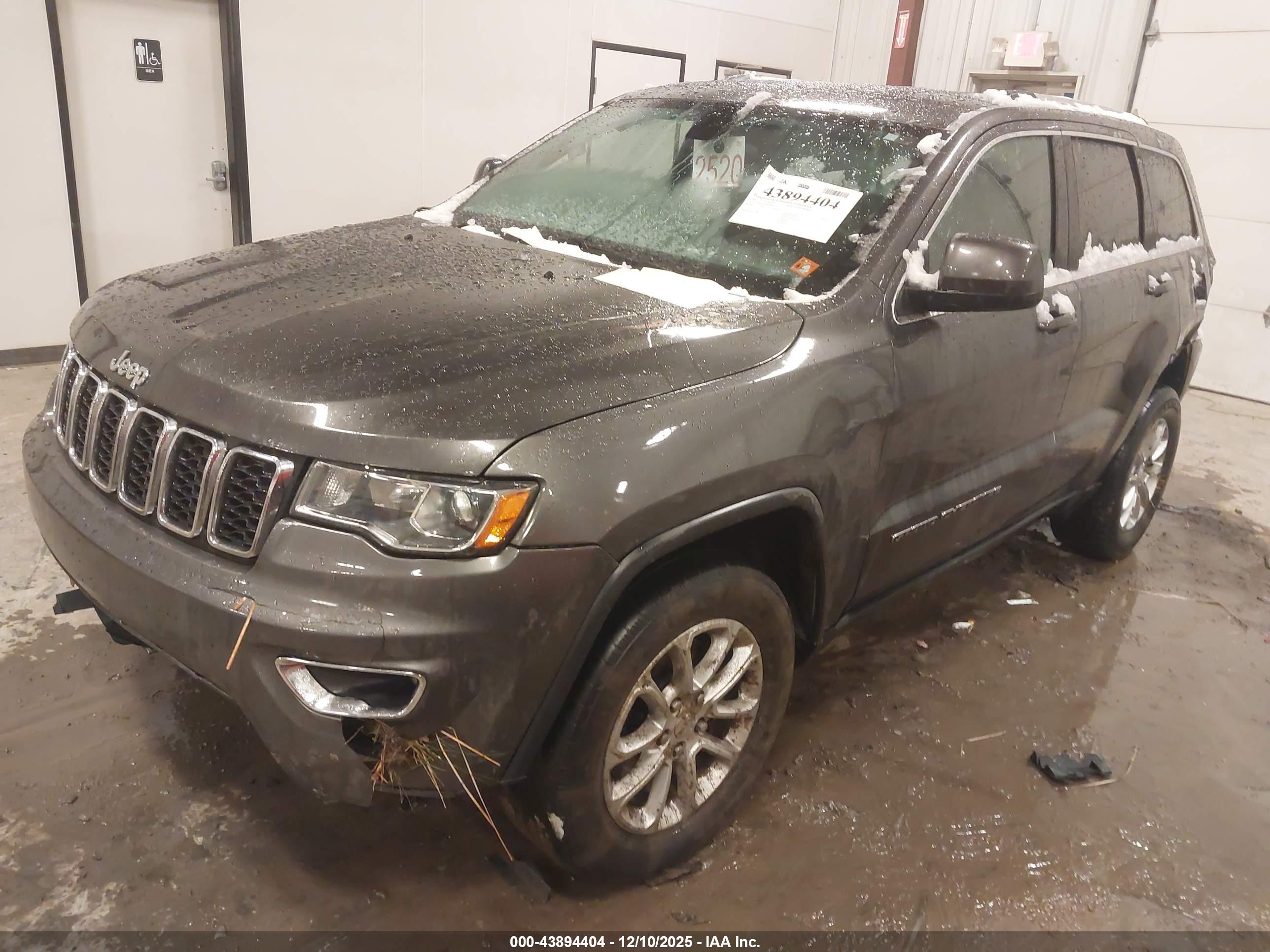 JEEP GRAND image 2
