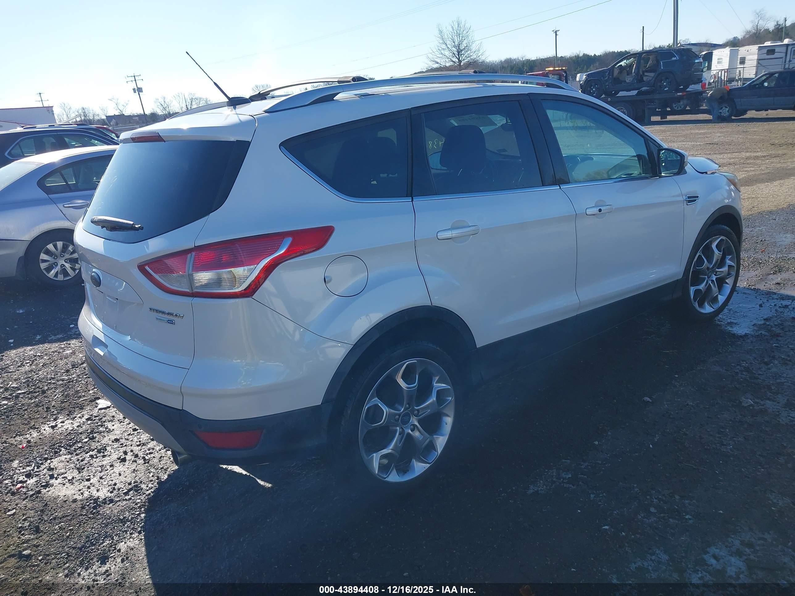 FORD ESCAPE image 4