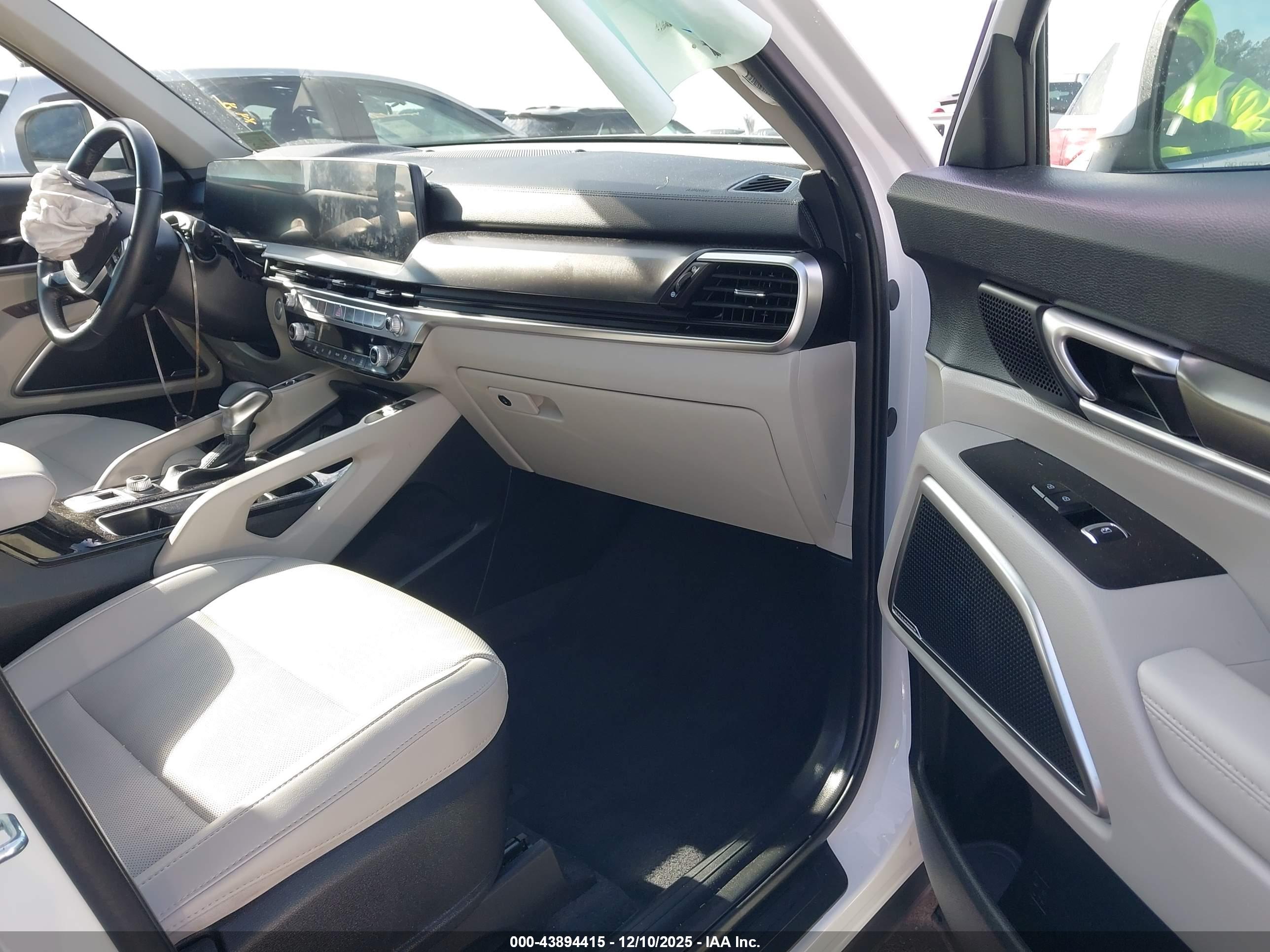 KIA TELLURIDE image 5