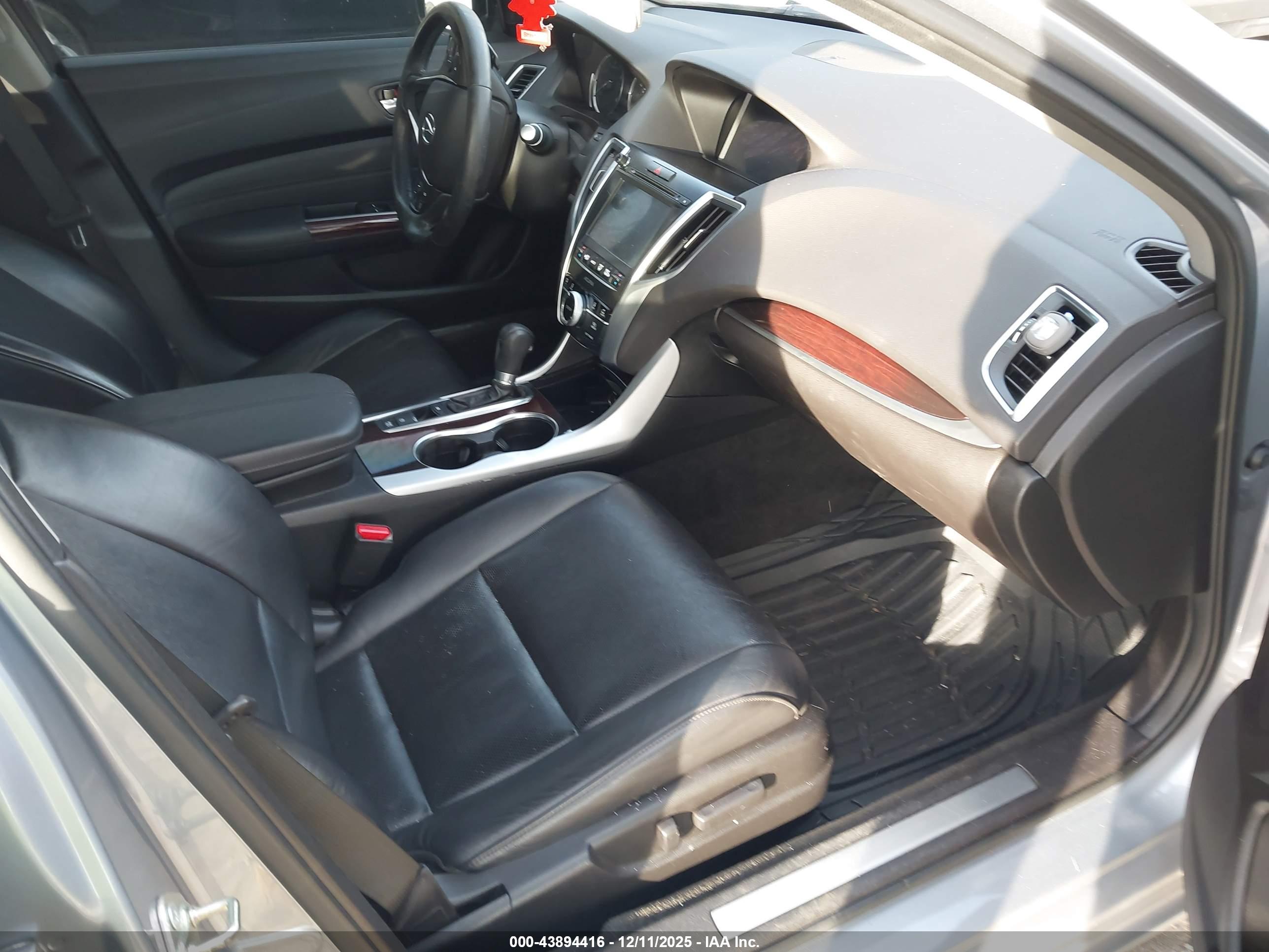 ACURA TLX image 5