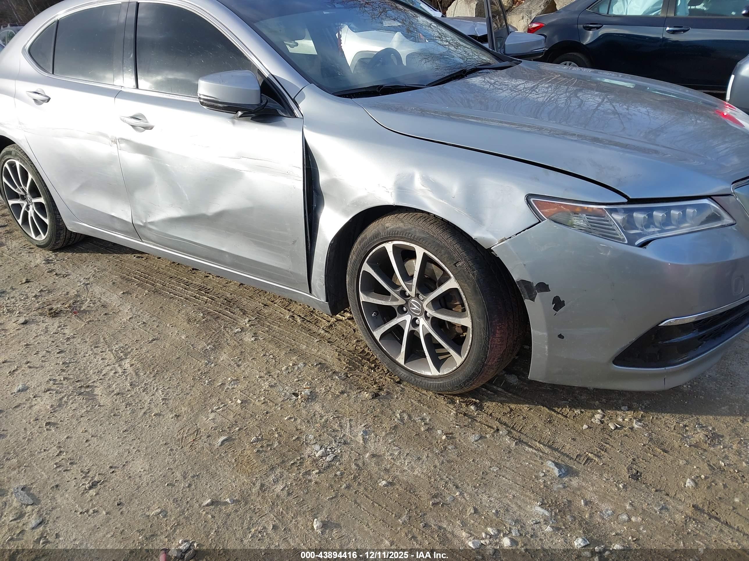 ACURA TLX image 6