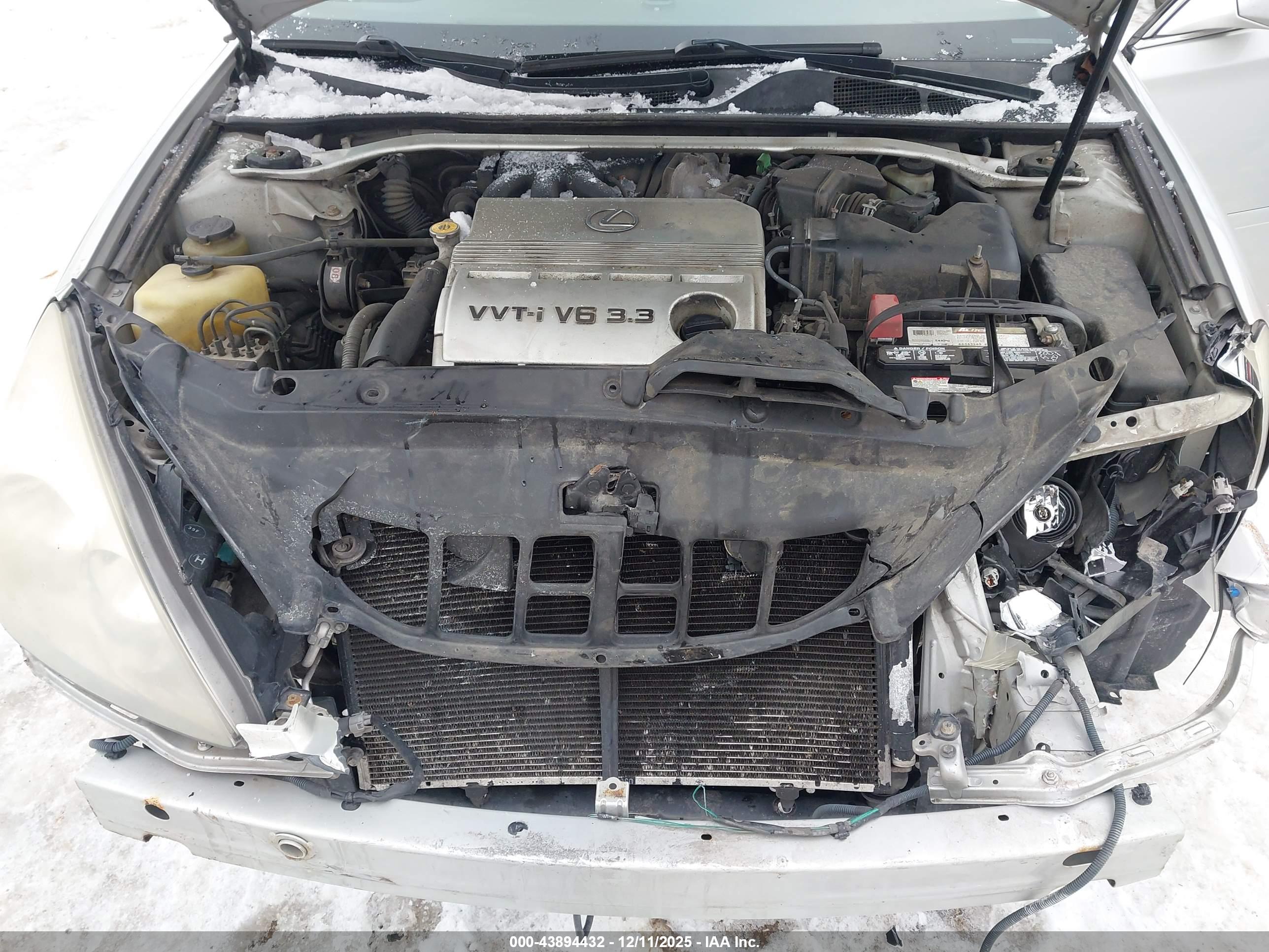 LEXUS ES image 10