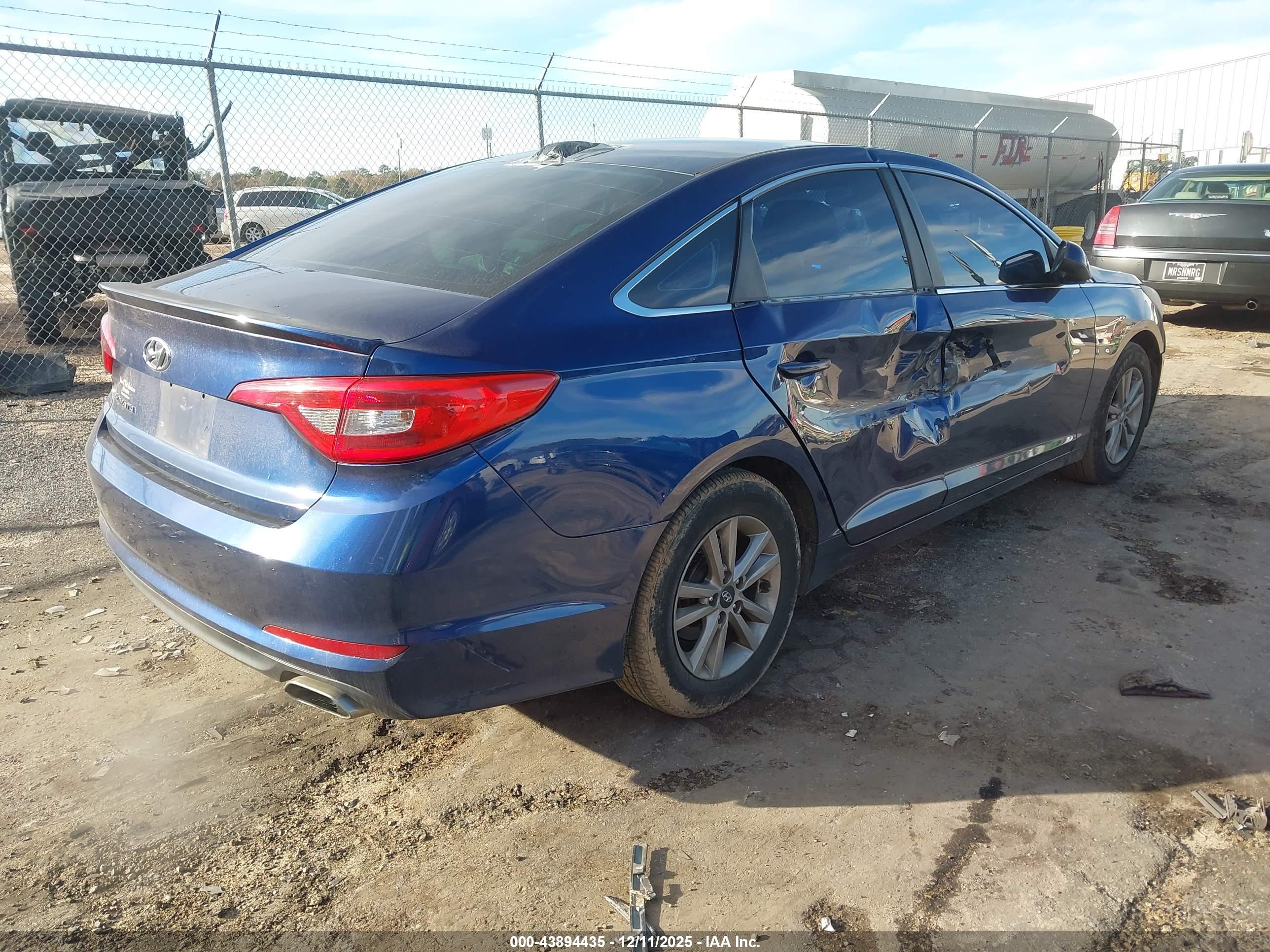 HYUNDAI SONATA image 4