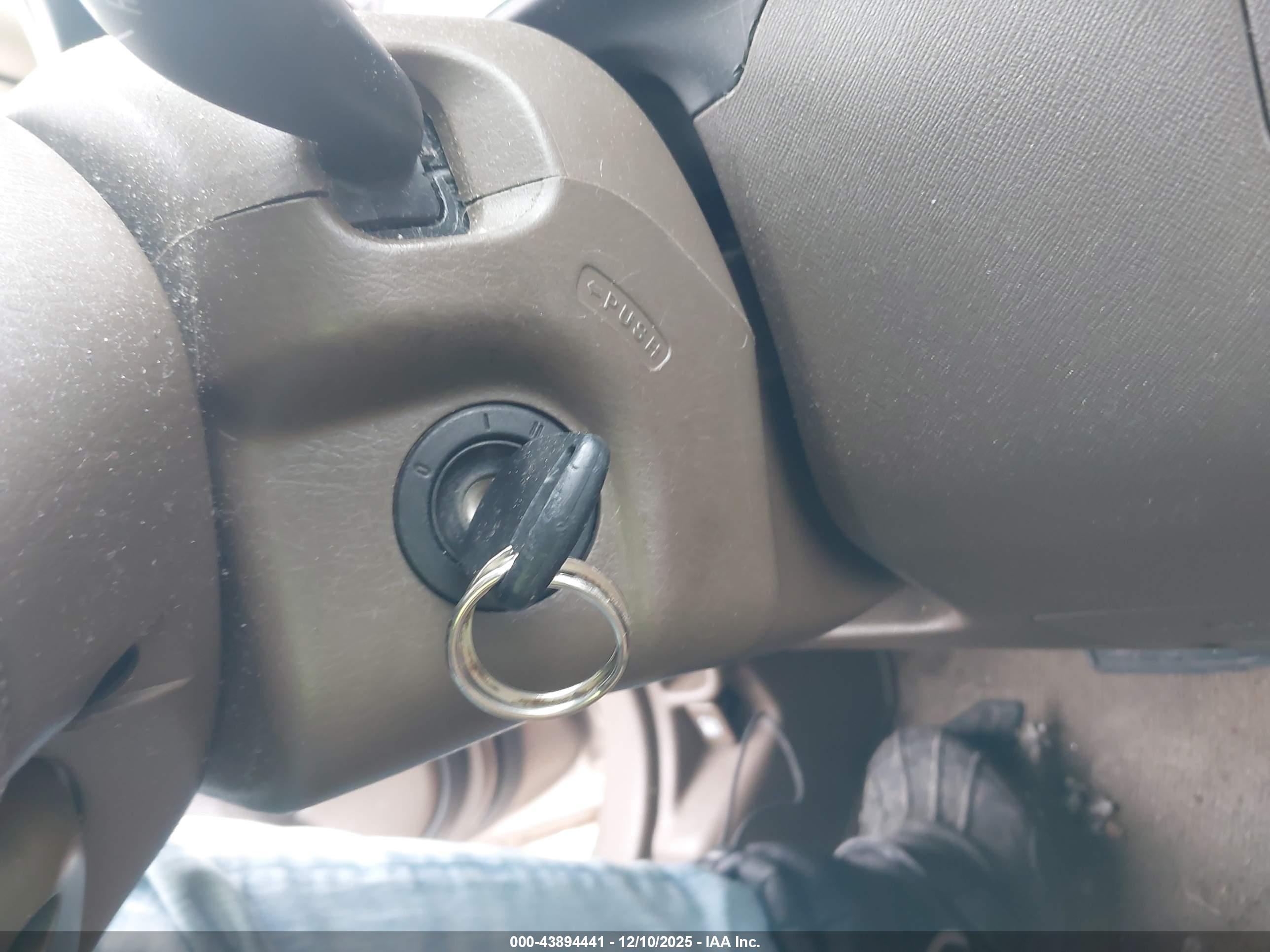 HONDA CR-V image 11