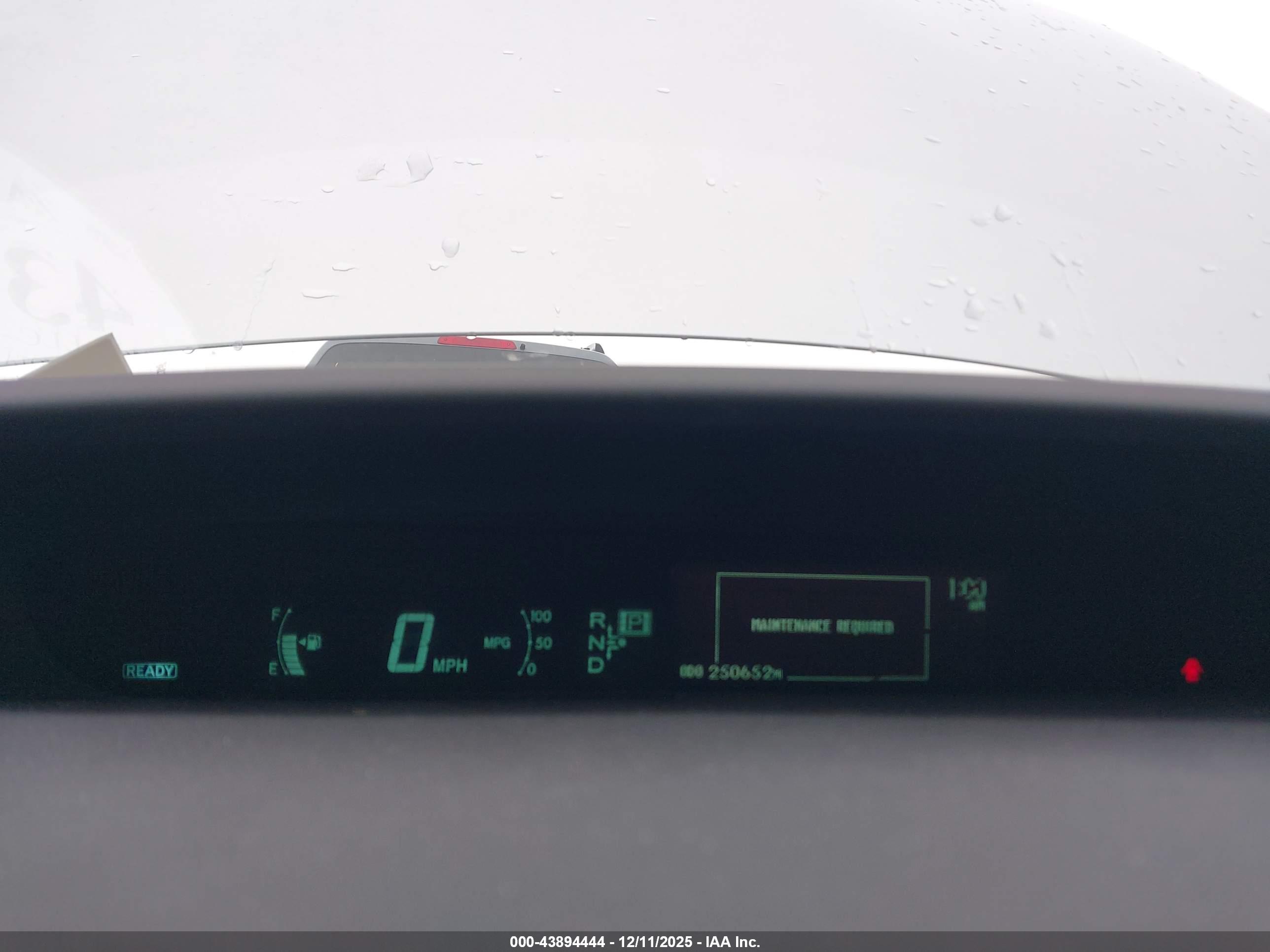 TOYOTA PRIUS image 7