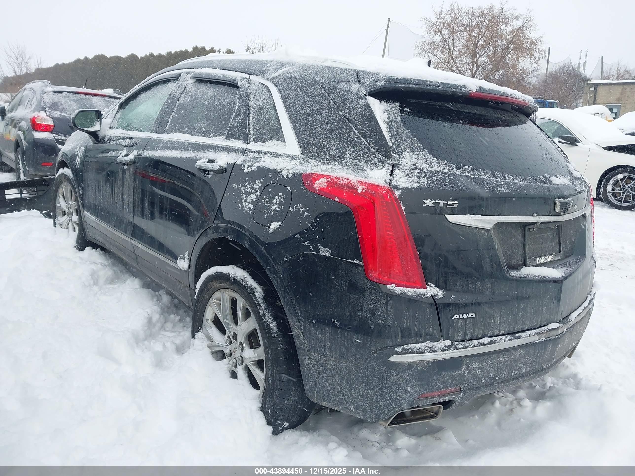 CADILLAC XT5 image 3