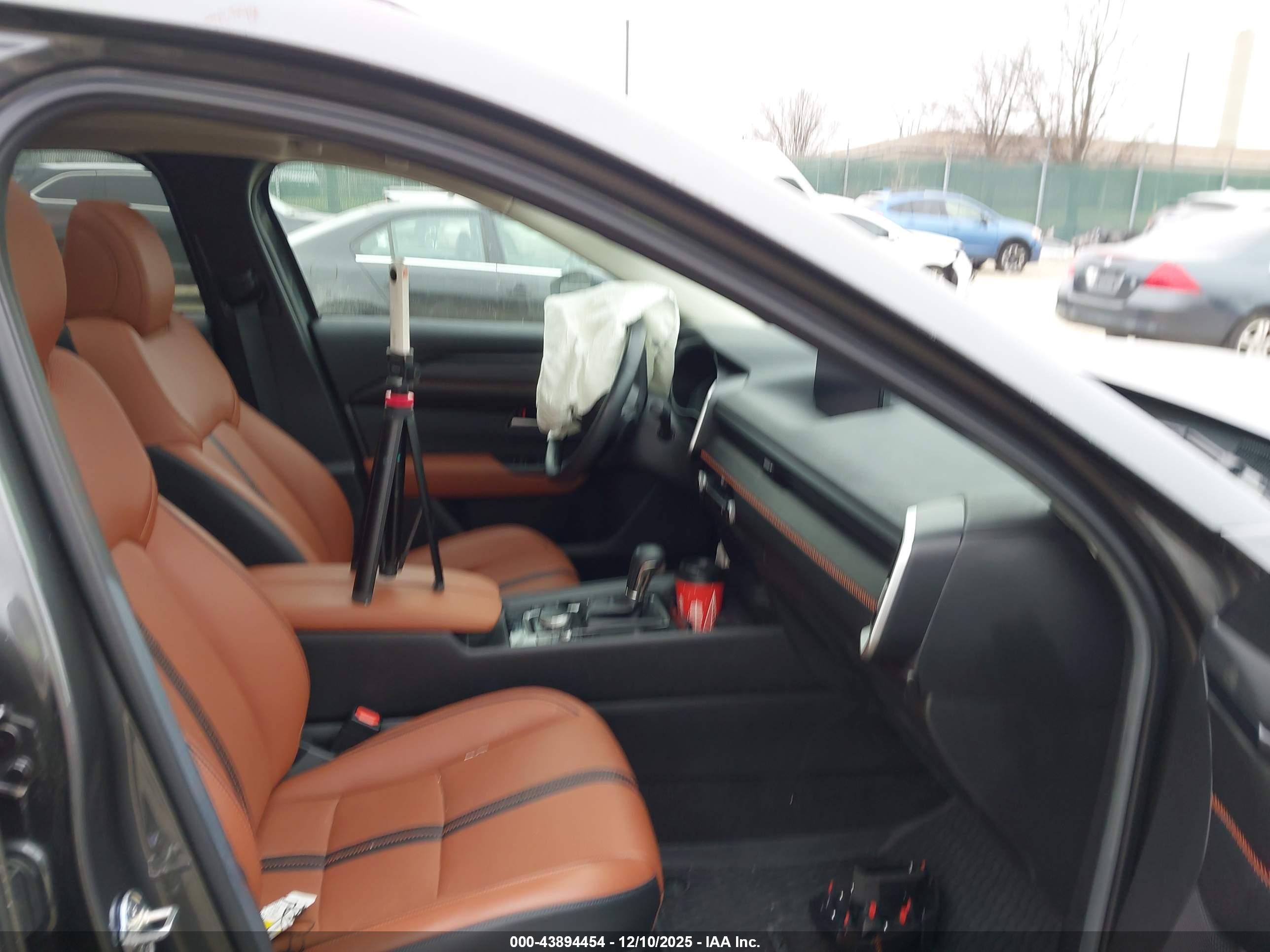 MAZDA CX-50 image 5