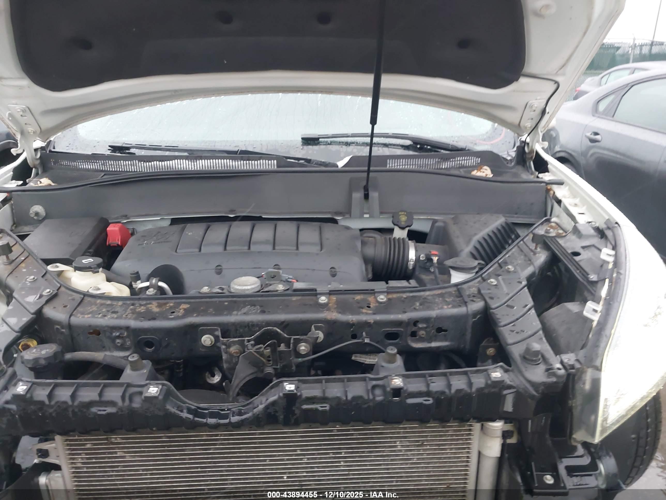 GMC ACADIA image 10