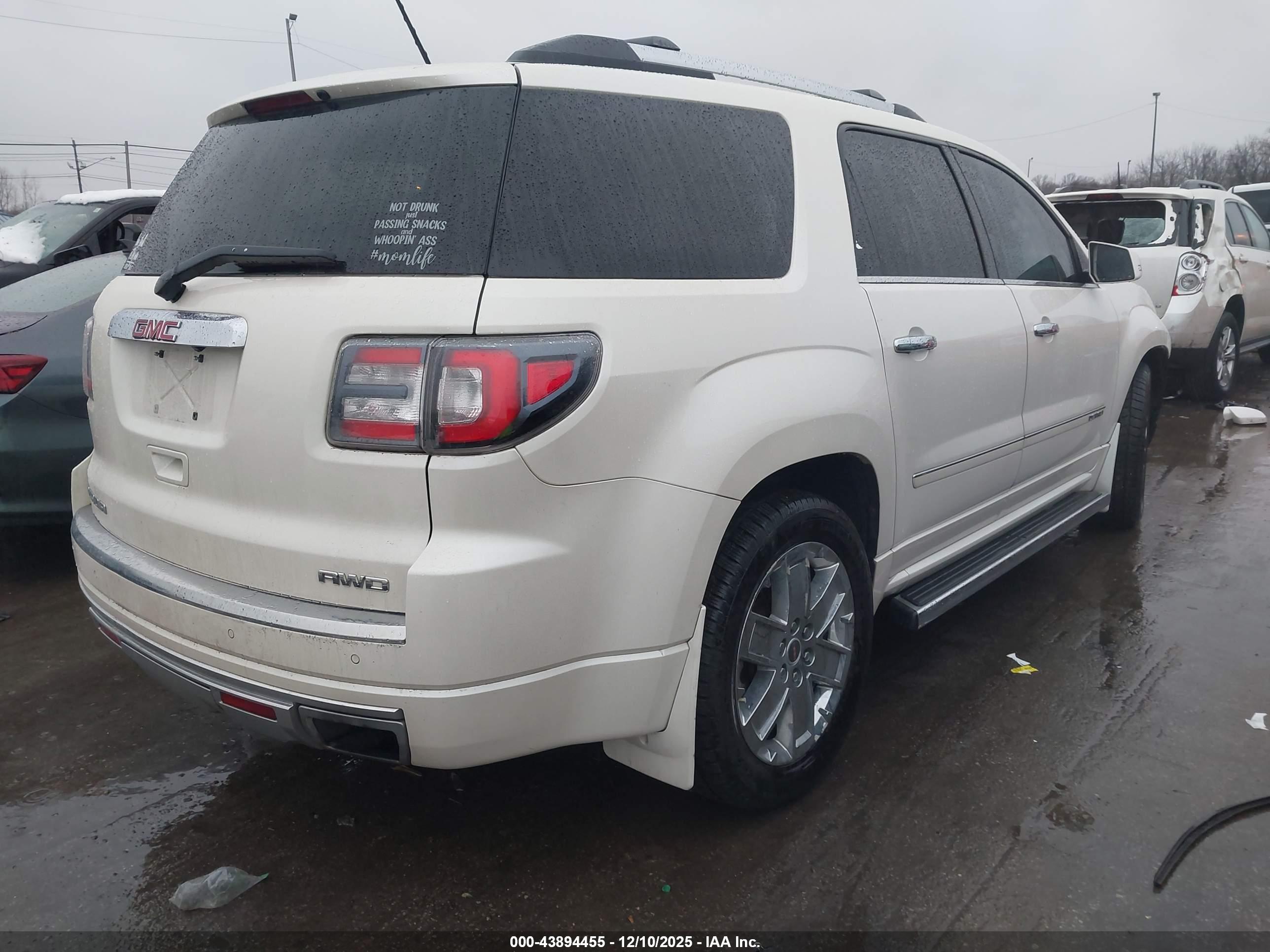 GMC ACADIA image 4