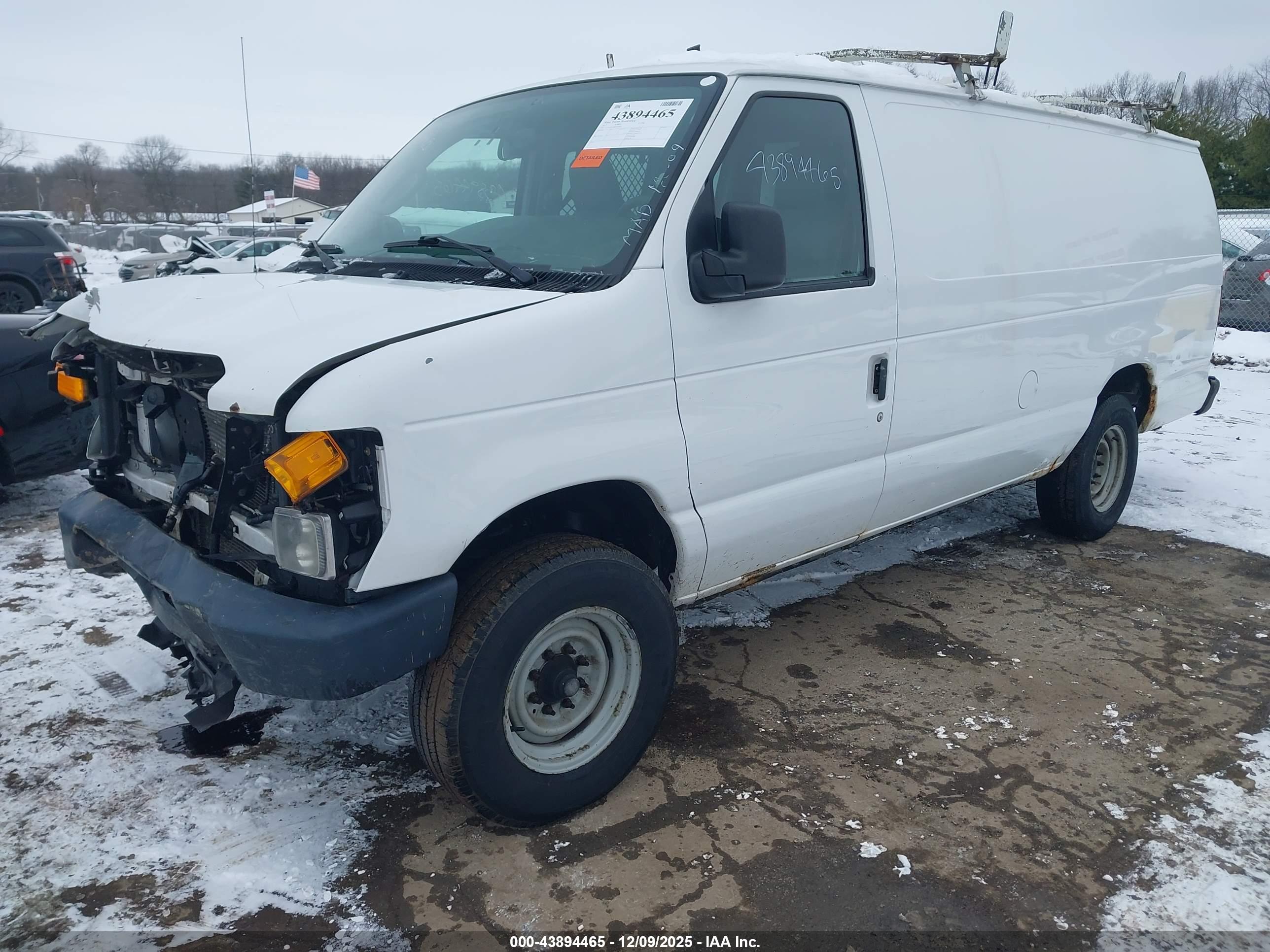 FORD E-250 image 2