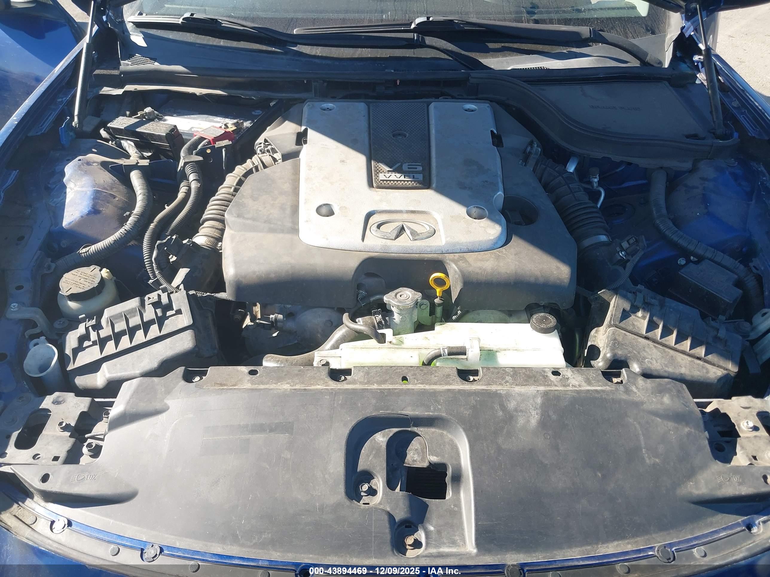 INFINITI G37 image 10