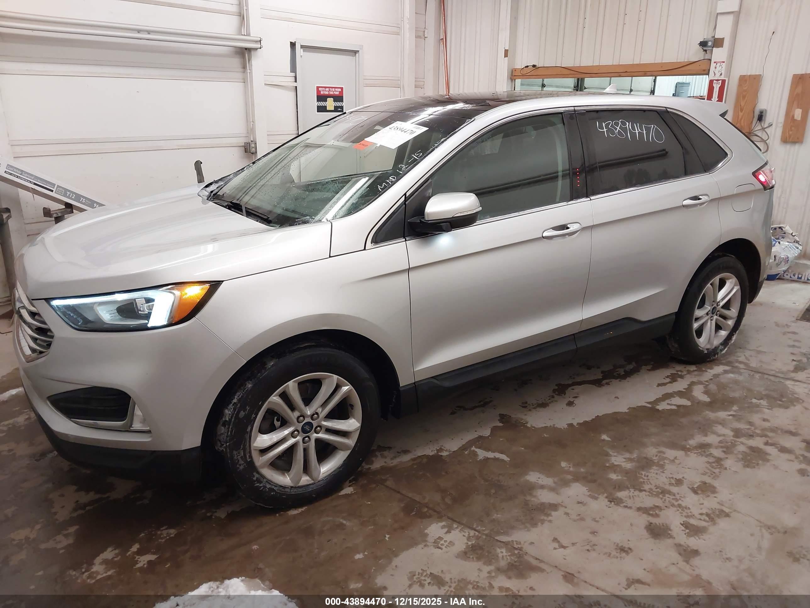 FORD EDGE image 2