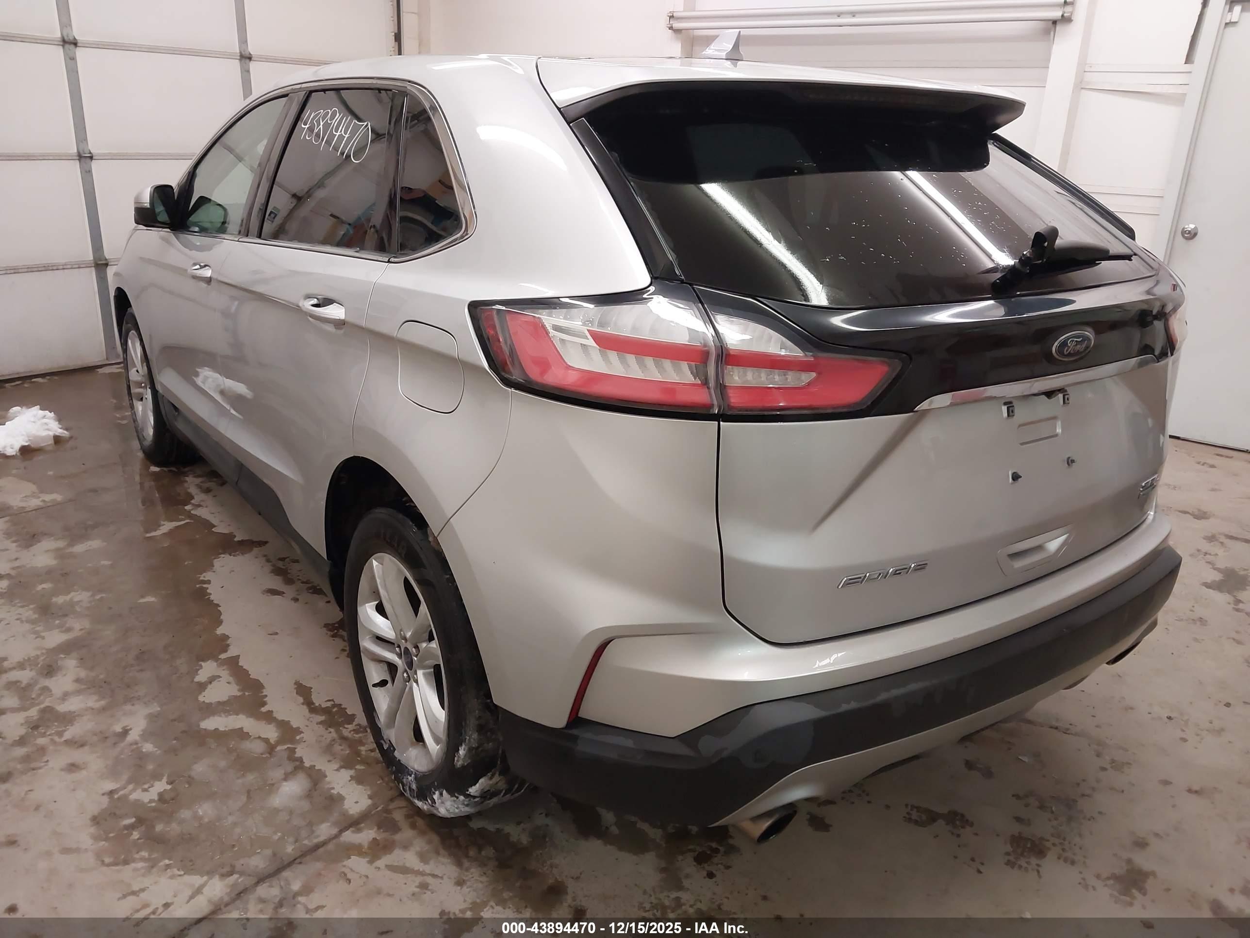 FORD EDGE image 3