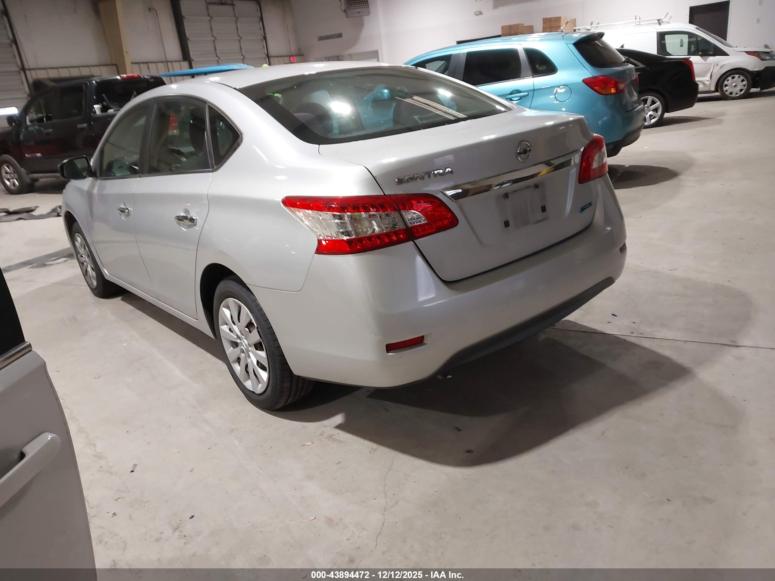 NISSAN SENTRA image 3