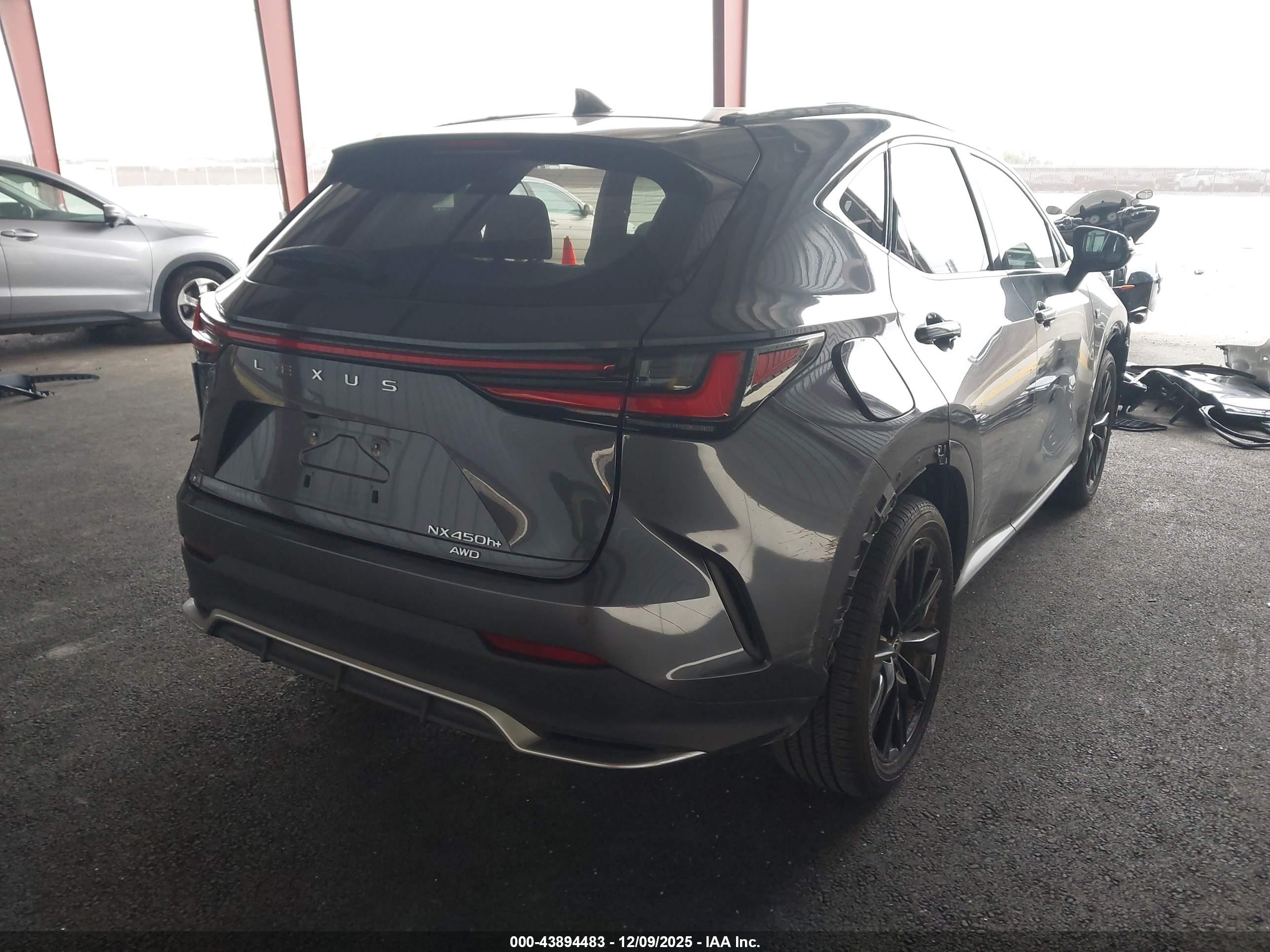 LEXUS NX image 4