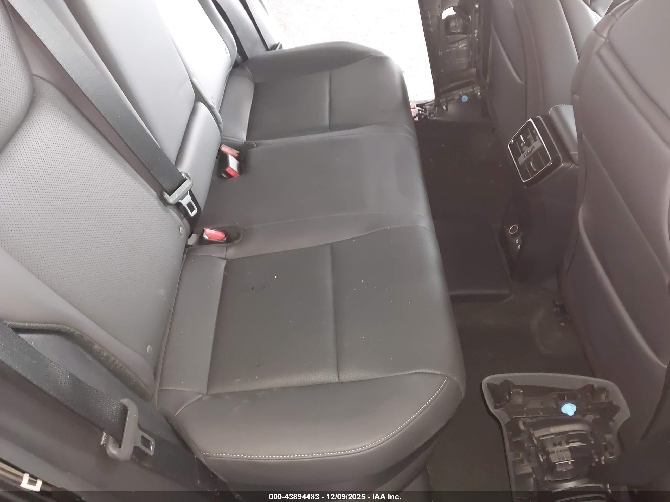 LEXUS NX image 8