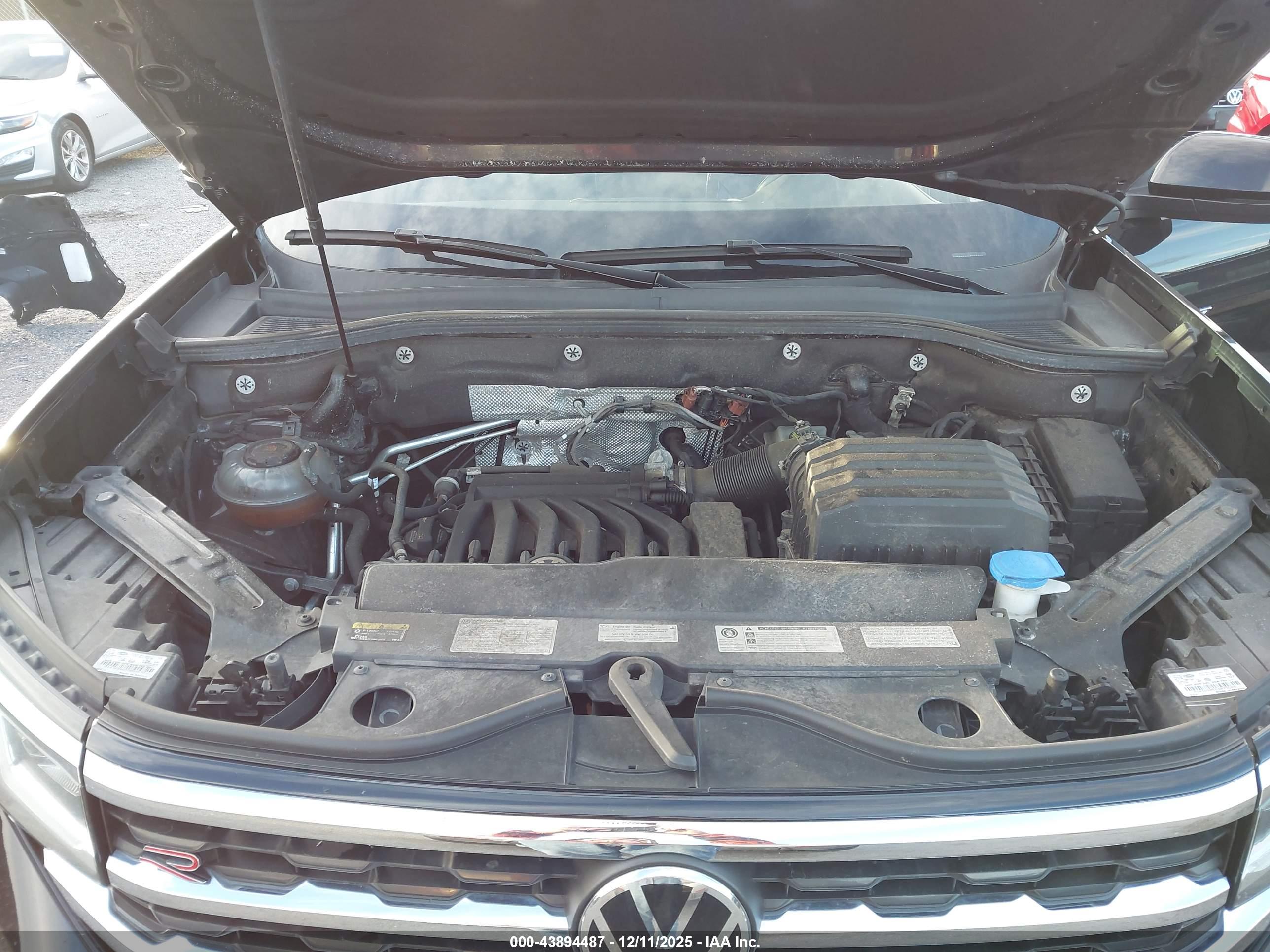 VOLKSWAGEN ATLAS image 10