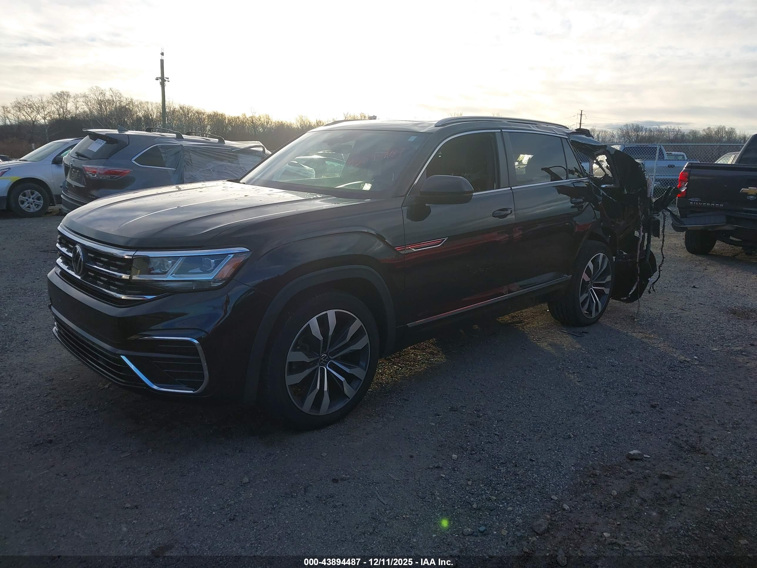VOLKSWAGEN ATLAS image 2