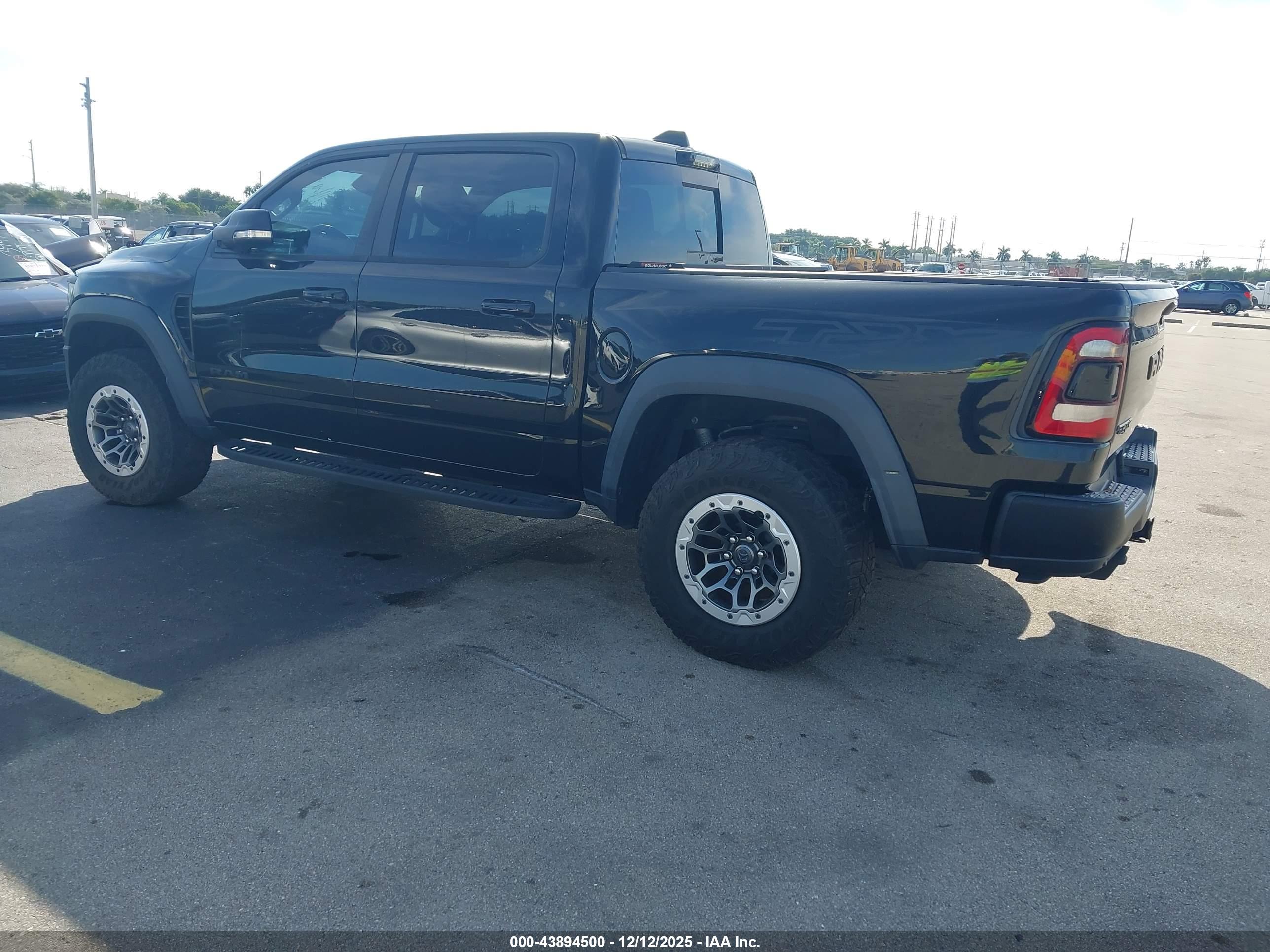 RAM 1500 image 3