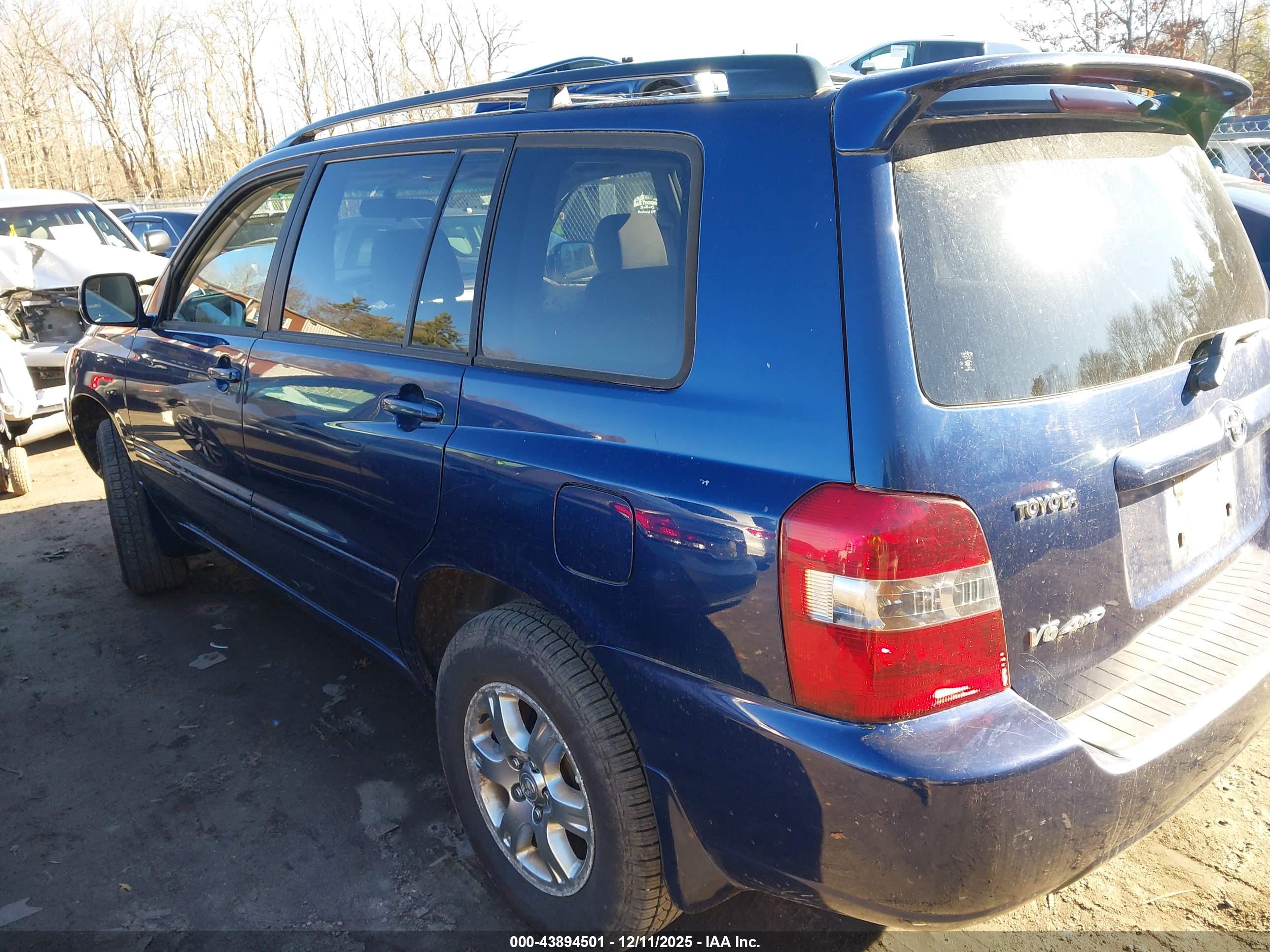 TOYOTA HIGHLANDER image 3