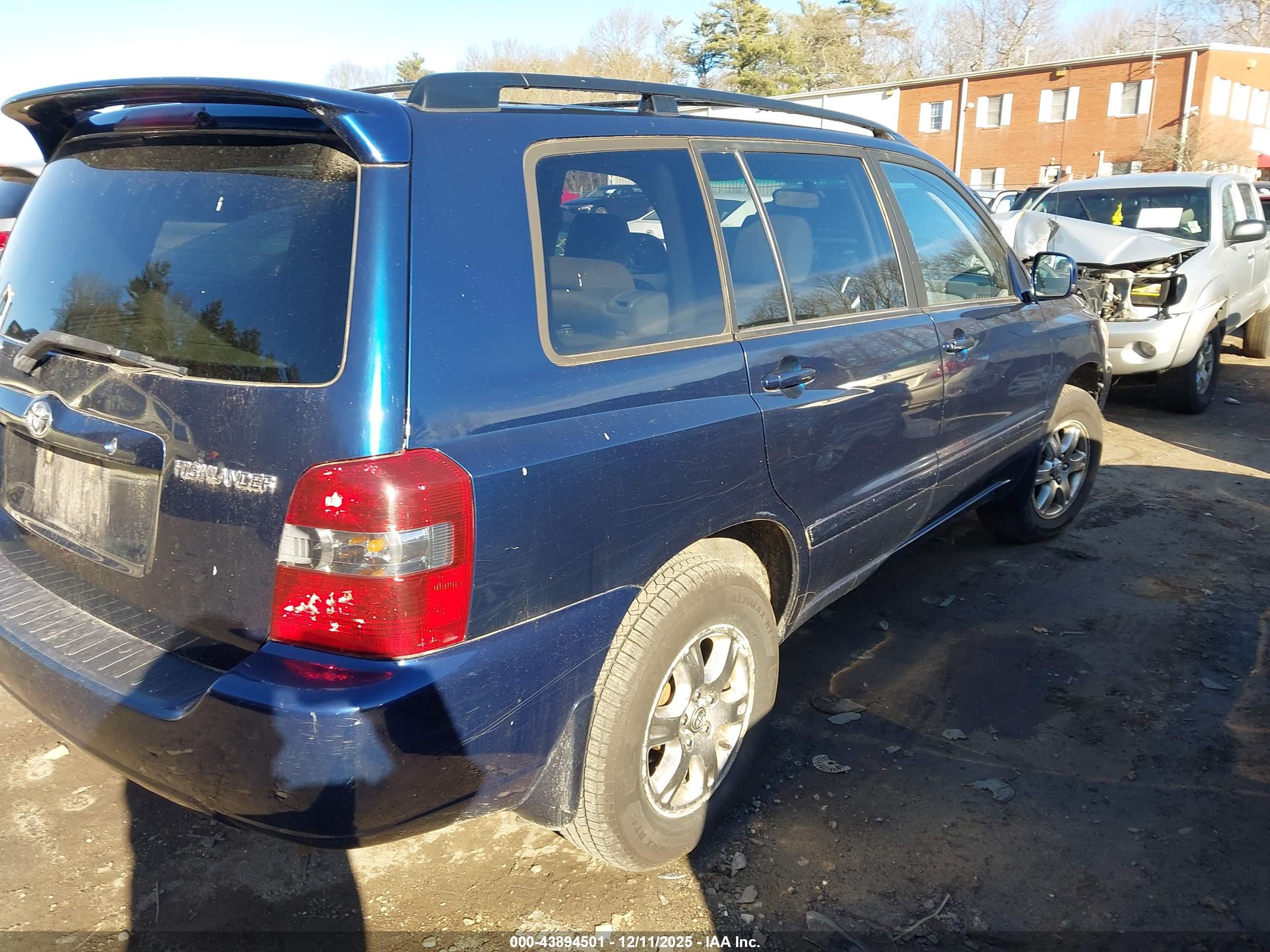 TOYOTA HIGHLANDER image 4