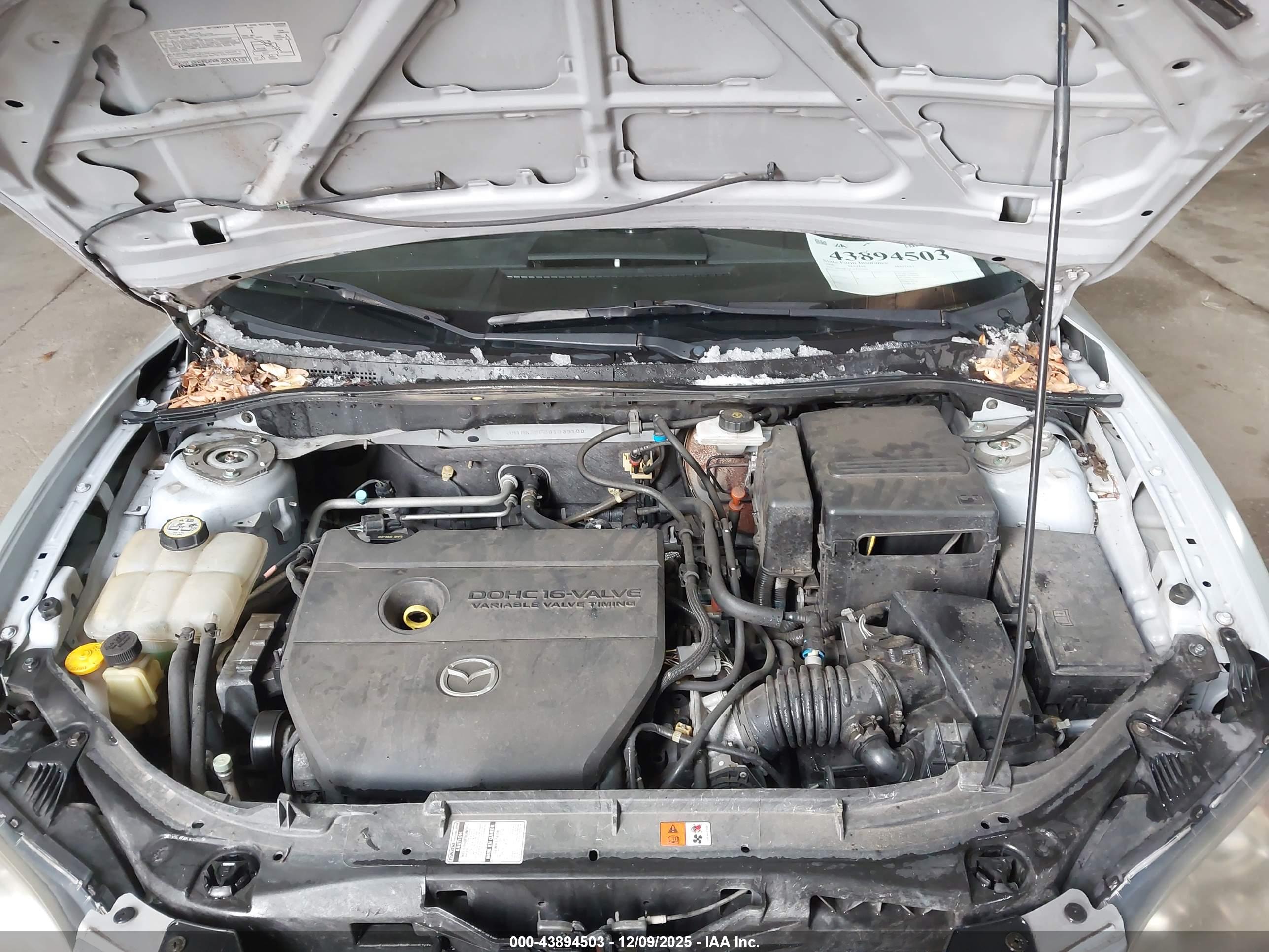 MAZDA MAZDA3 image 10