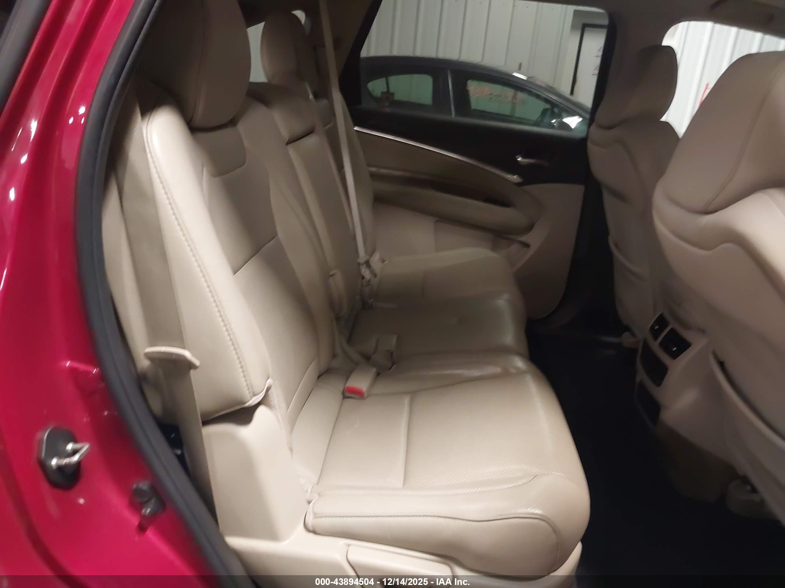 ACURA MDX image 8