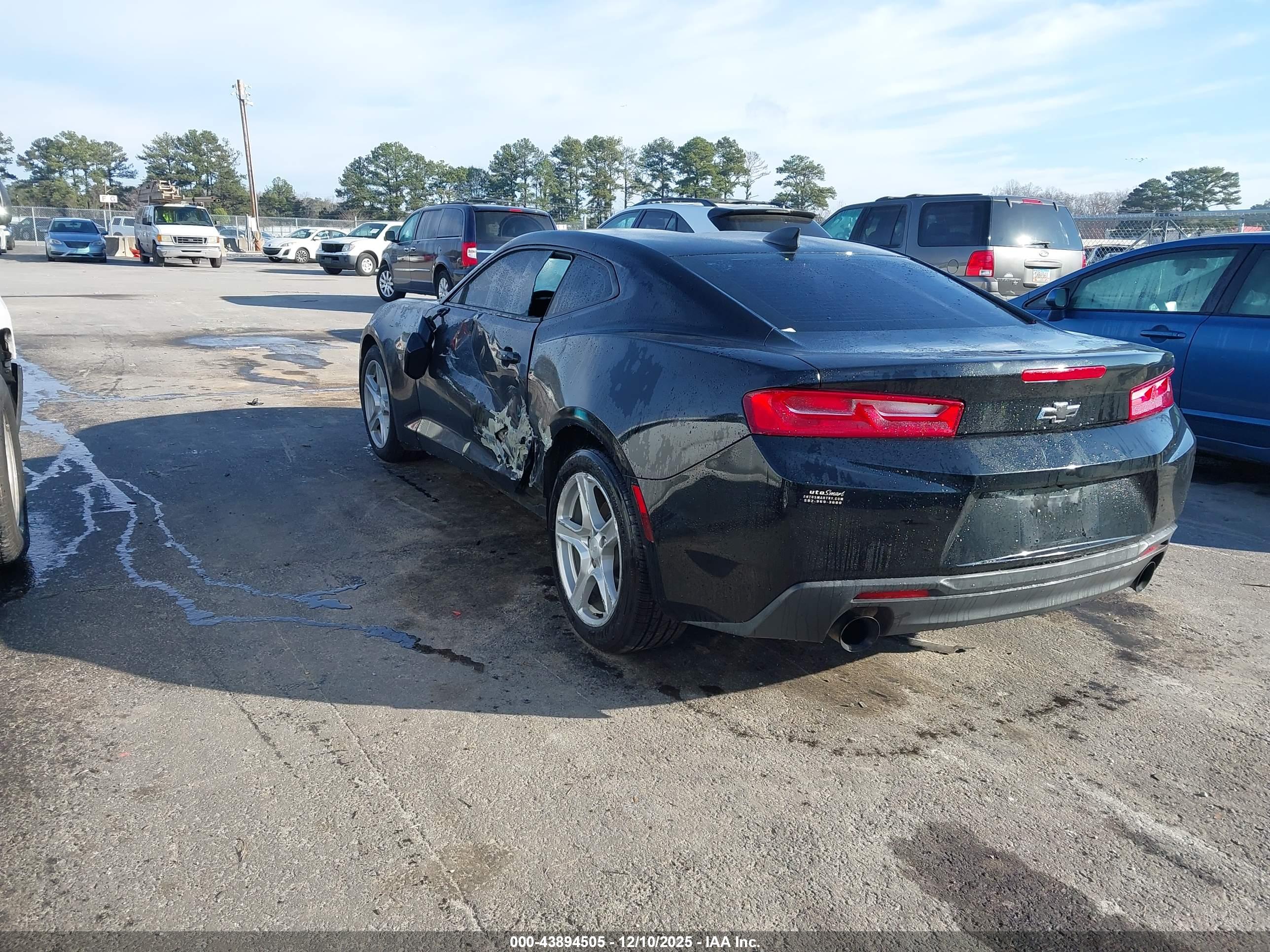 CHEVROLET CAMARO image 3