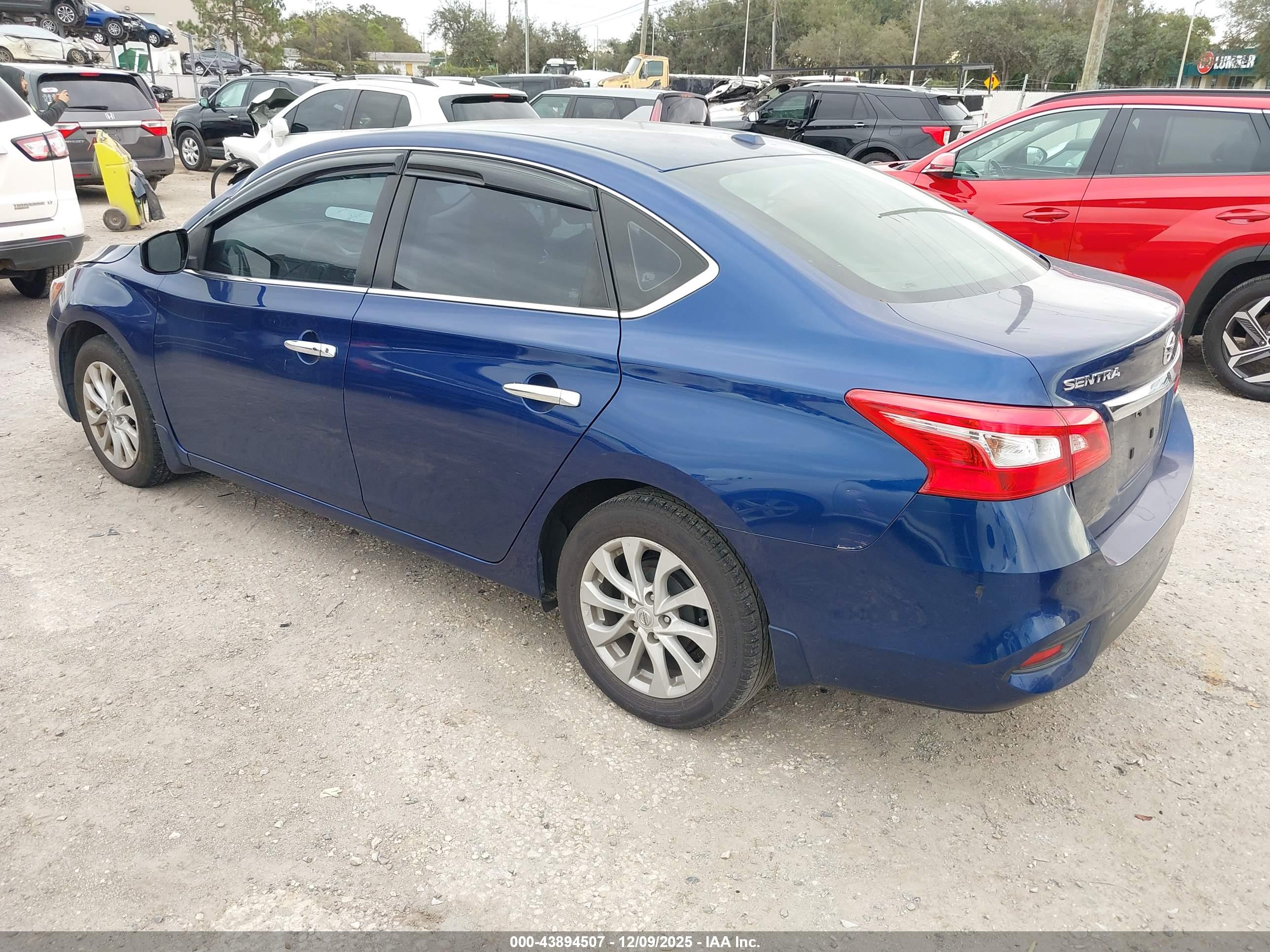 NISSAN SENTRA image 3