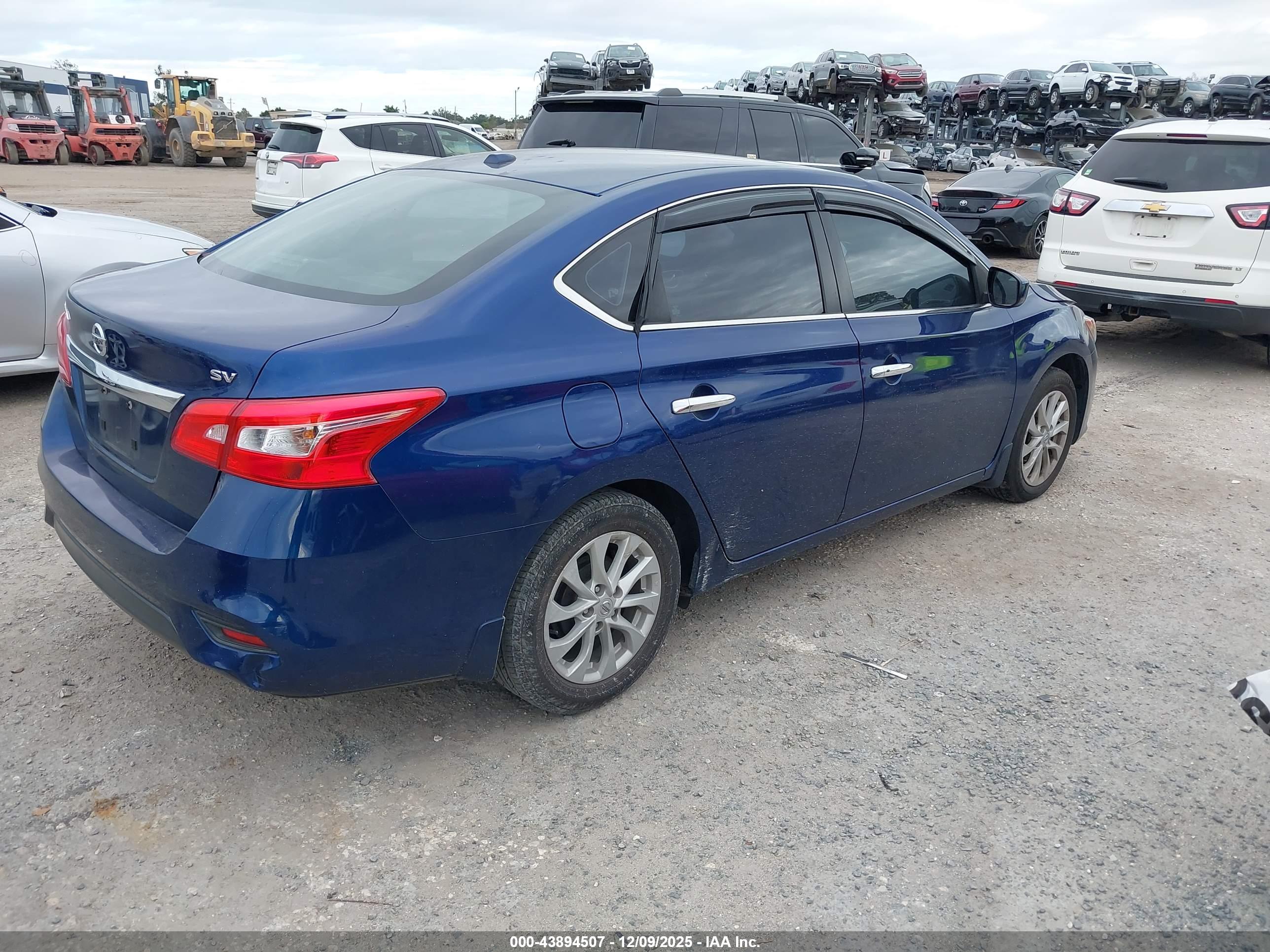 NISSAN SENTRA image 4