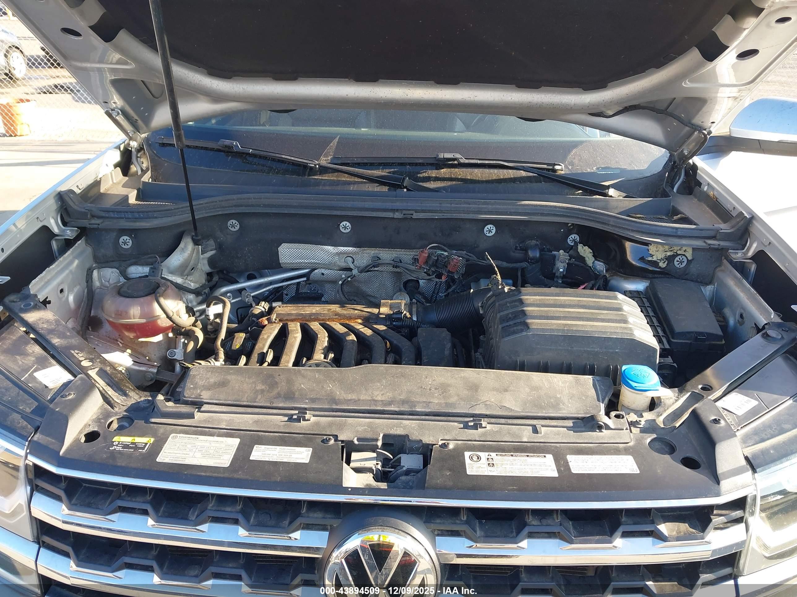 VOLKSWAGEN ATLAS image 10