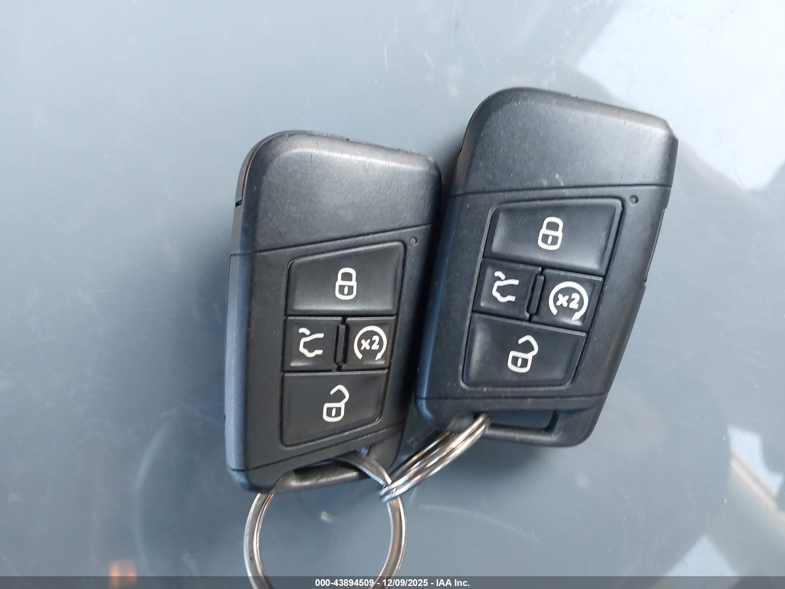 VOLKSWAGEN ATLAS image 11