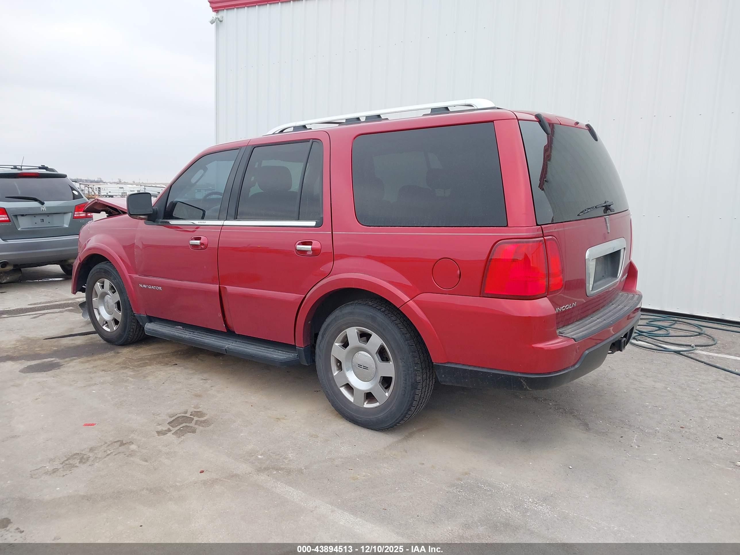 LINCOLN NAVIGATOR image 3