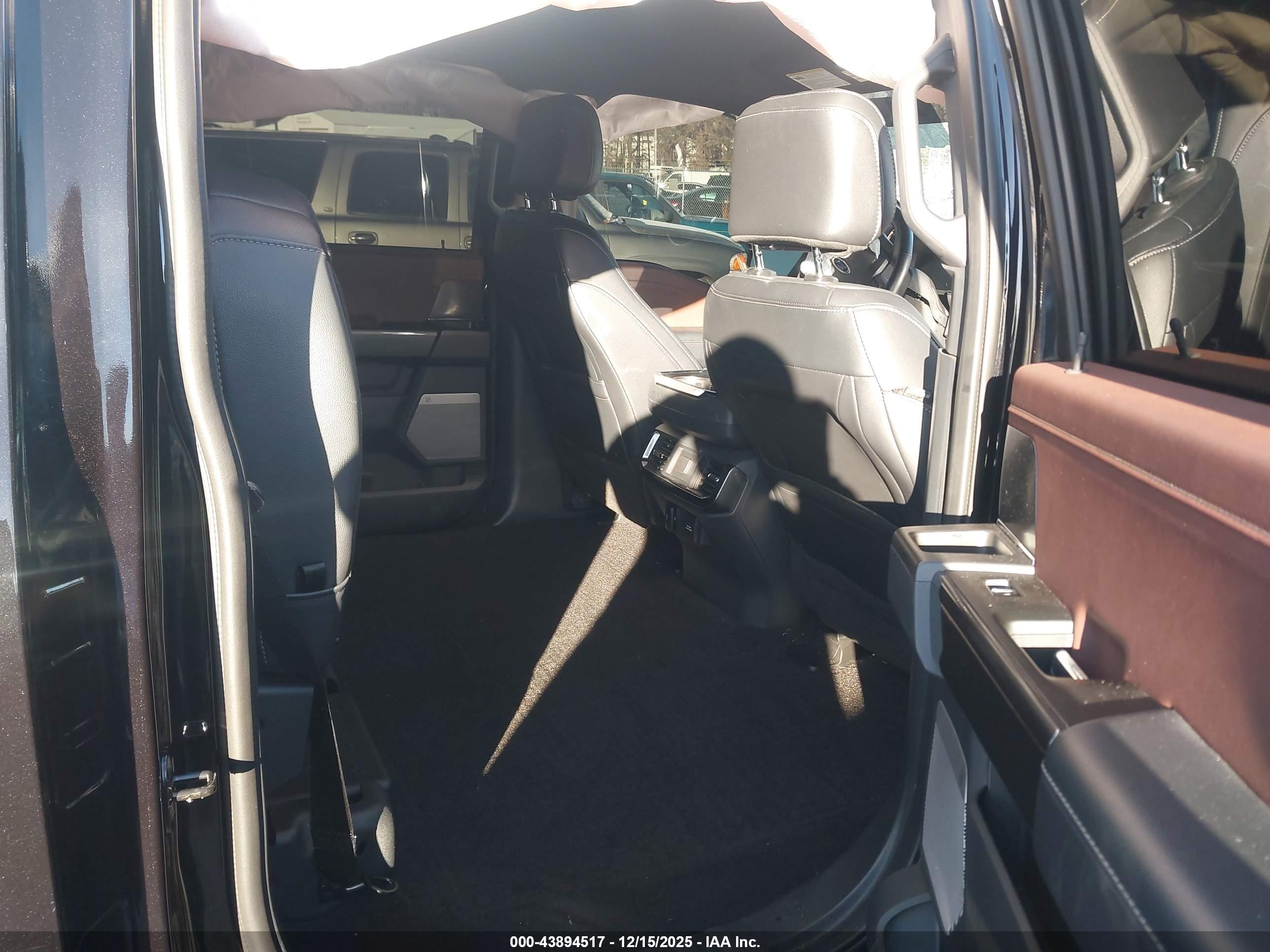 FORD F-150 image 8