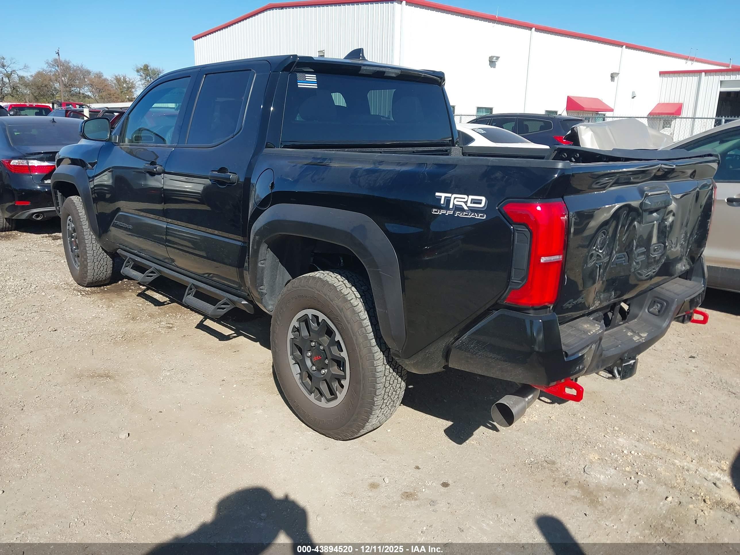 TOYOTA TACOMA image 3