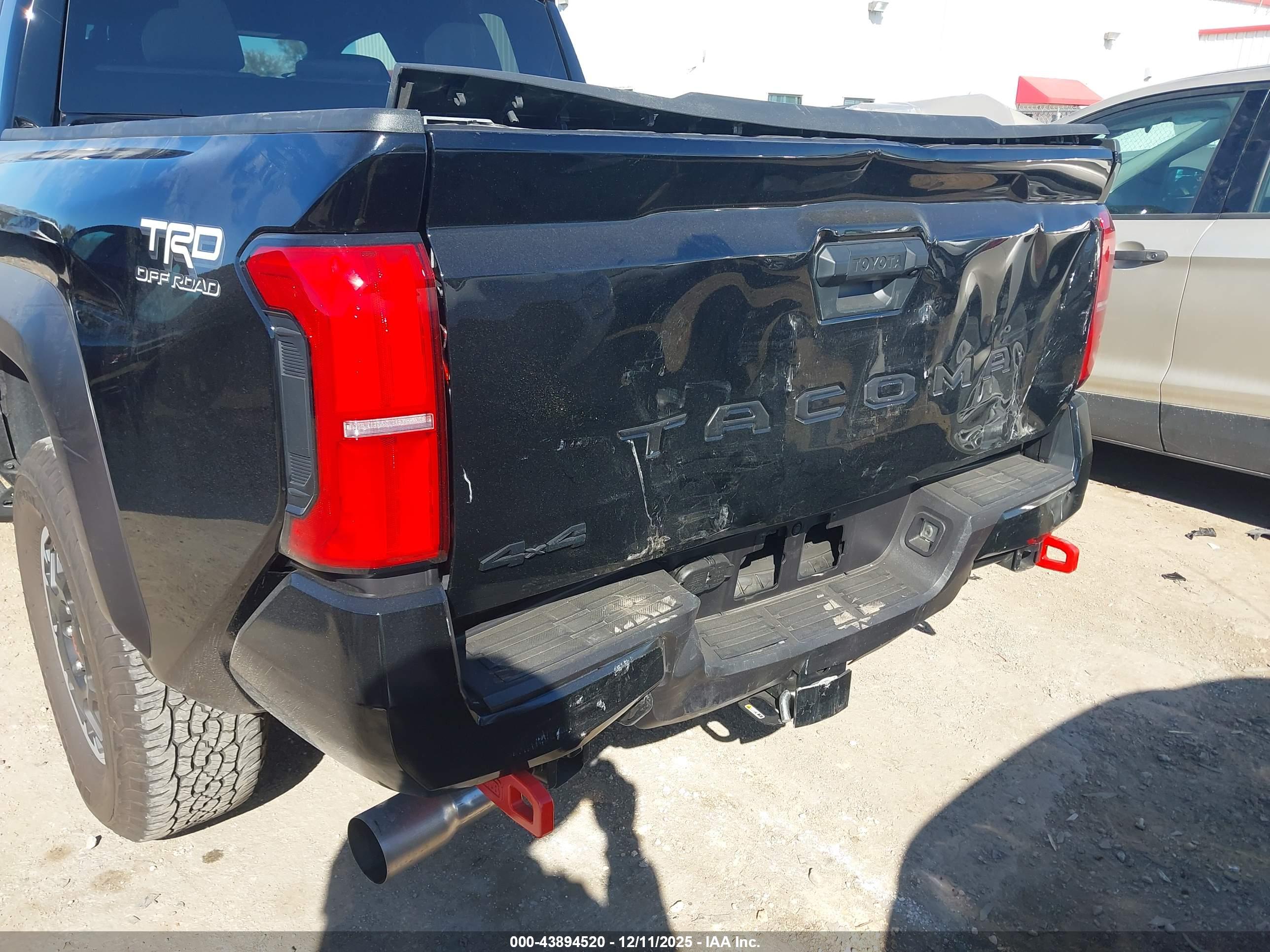 TOYOTA TACOMA image 6