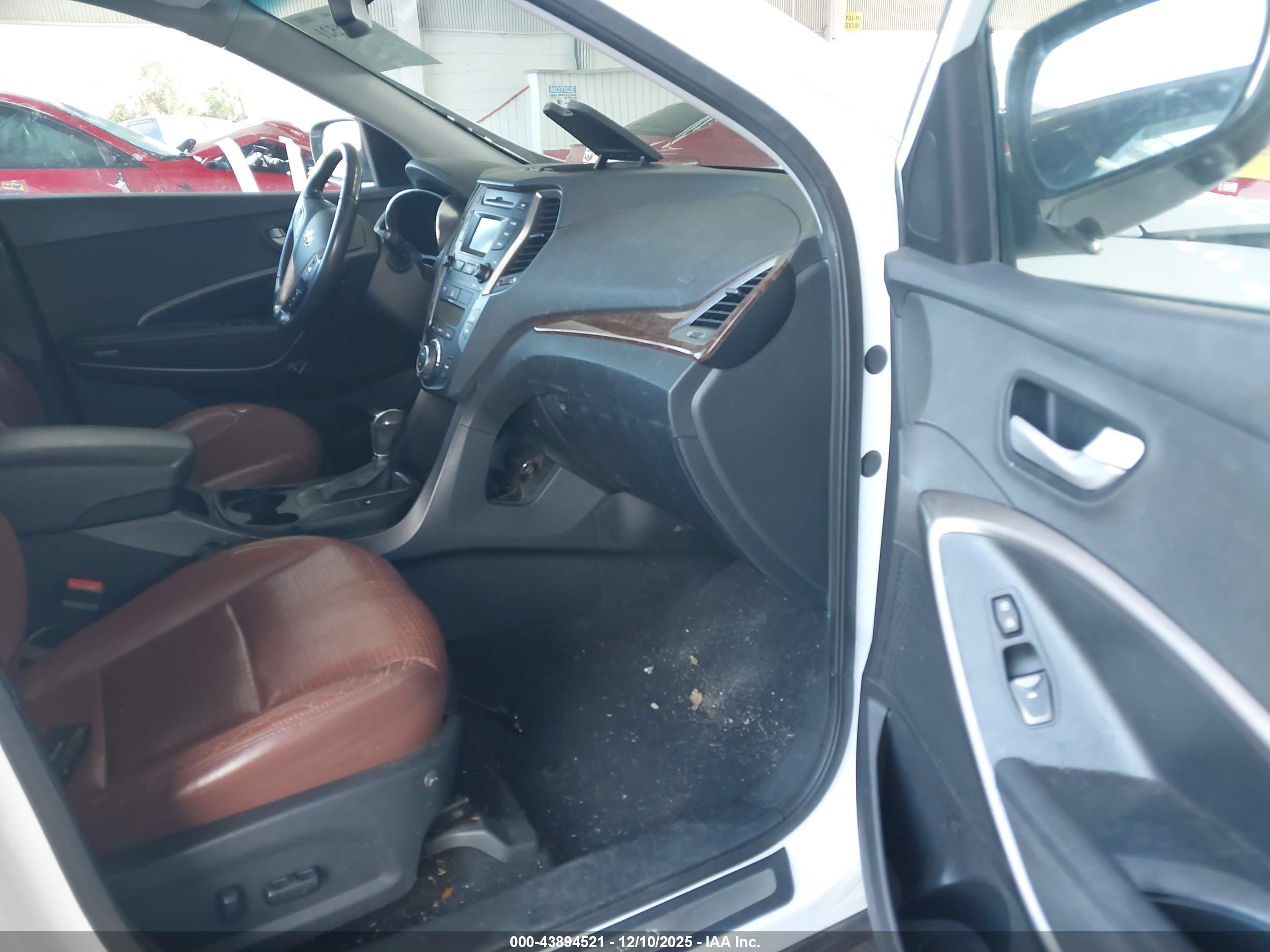 HYUNDAI SANTA image 5