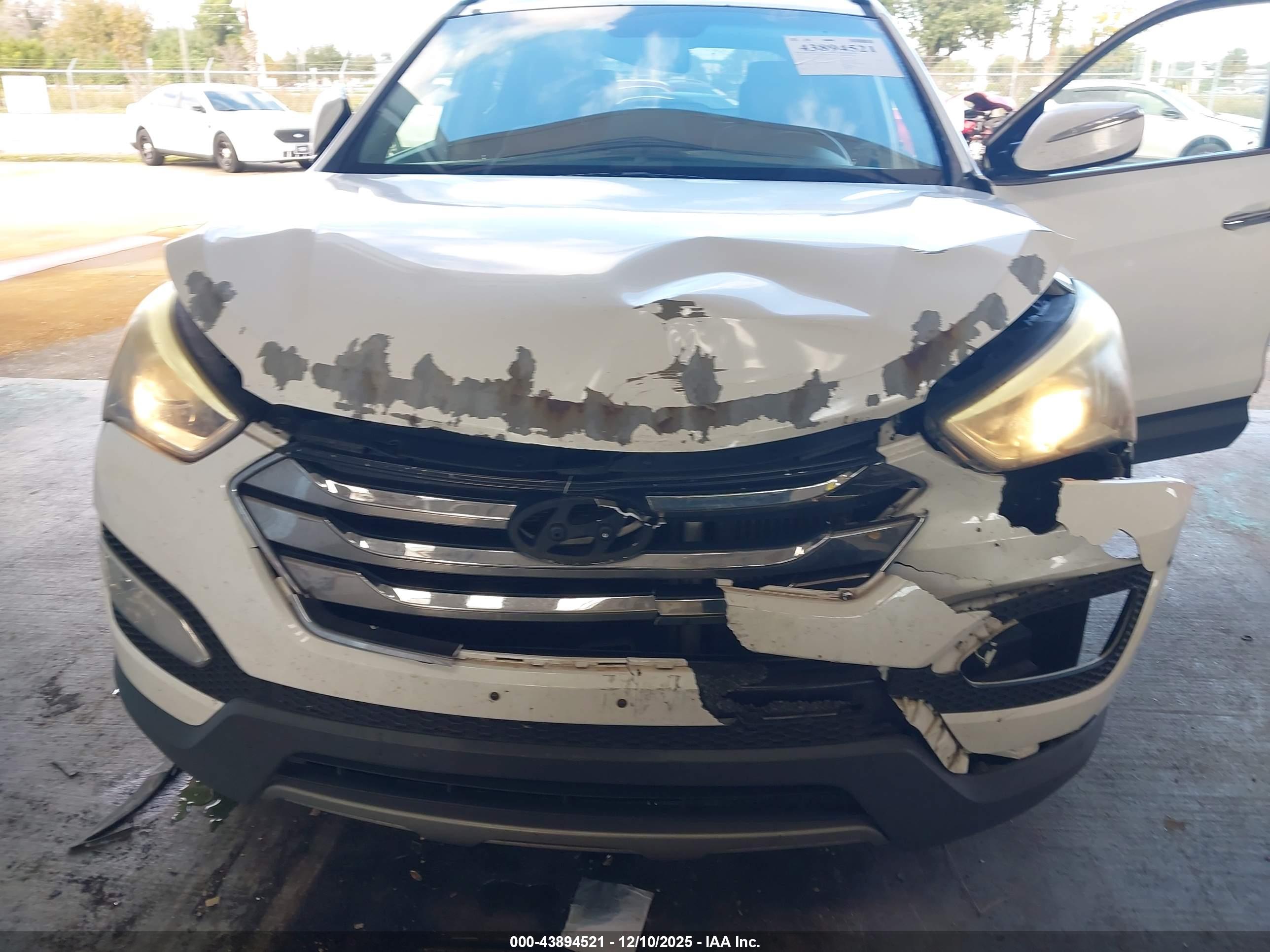 HYUNDAI SANTA image 6