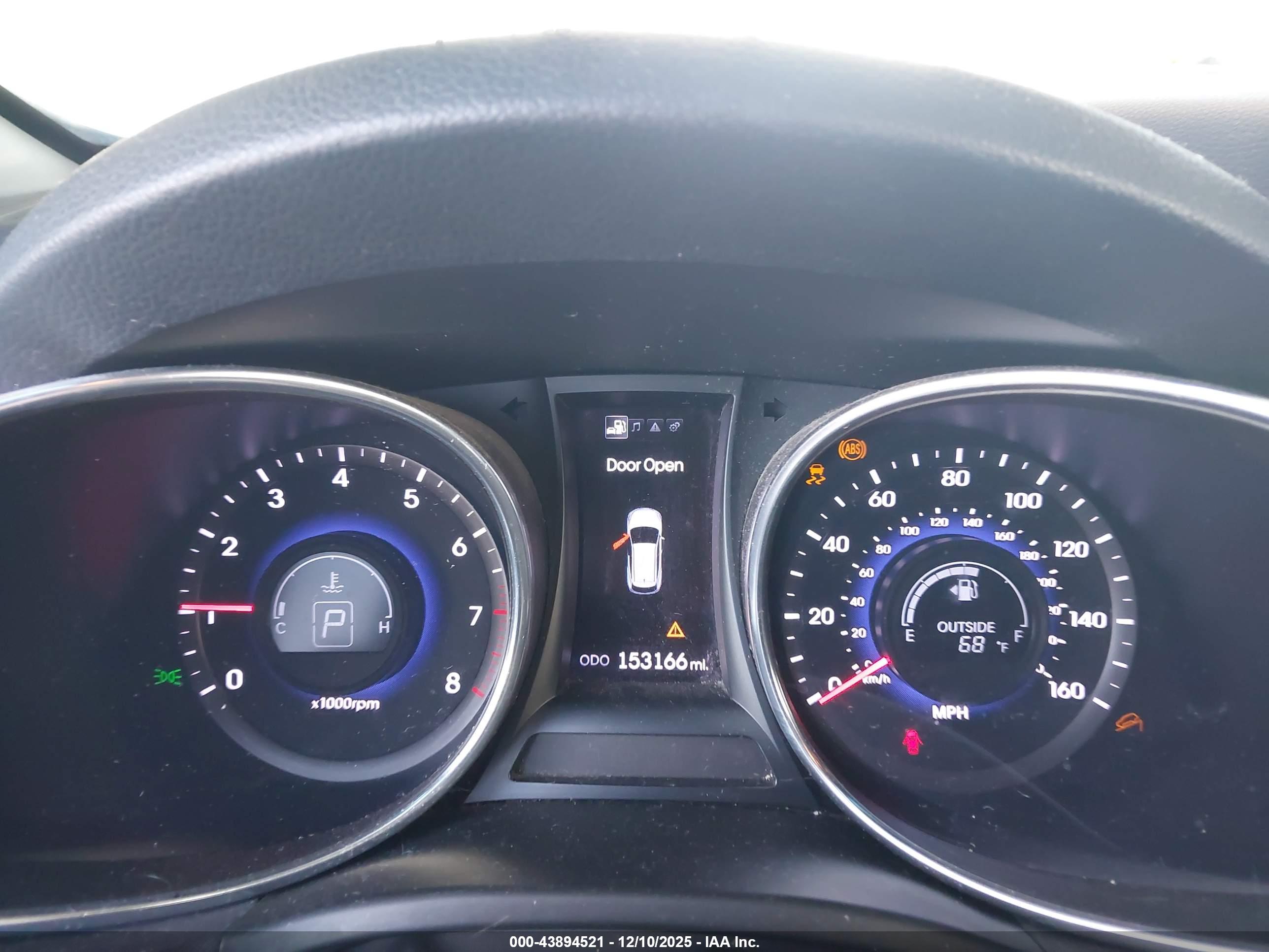 HYUNDAI SANTA image 7