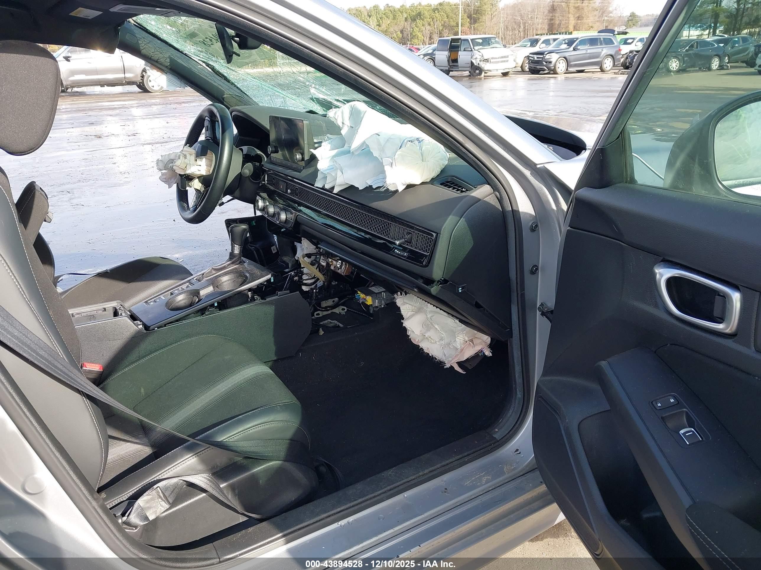 HONDA CIVIC image 5