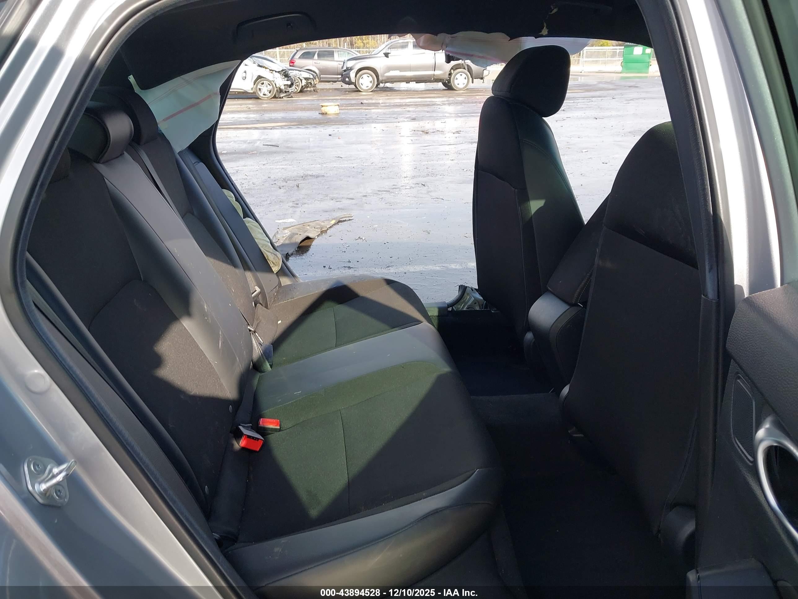 HONDA CIVIC image 8