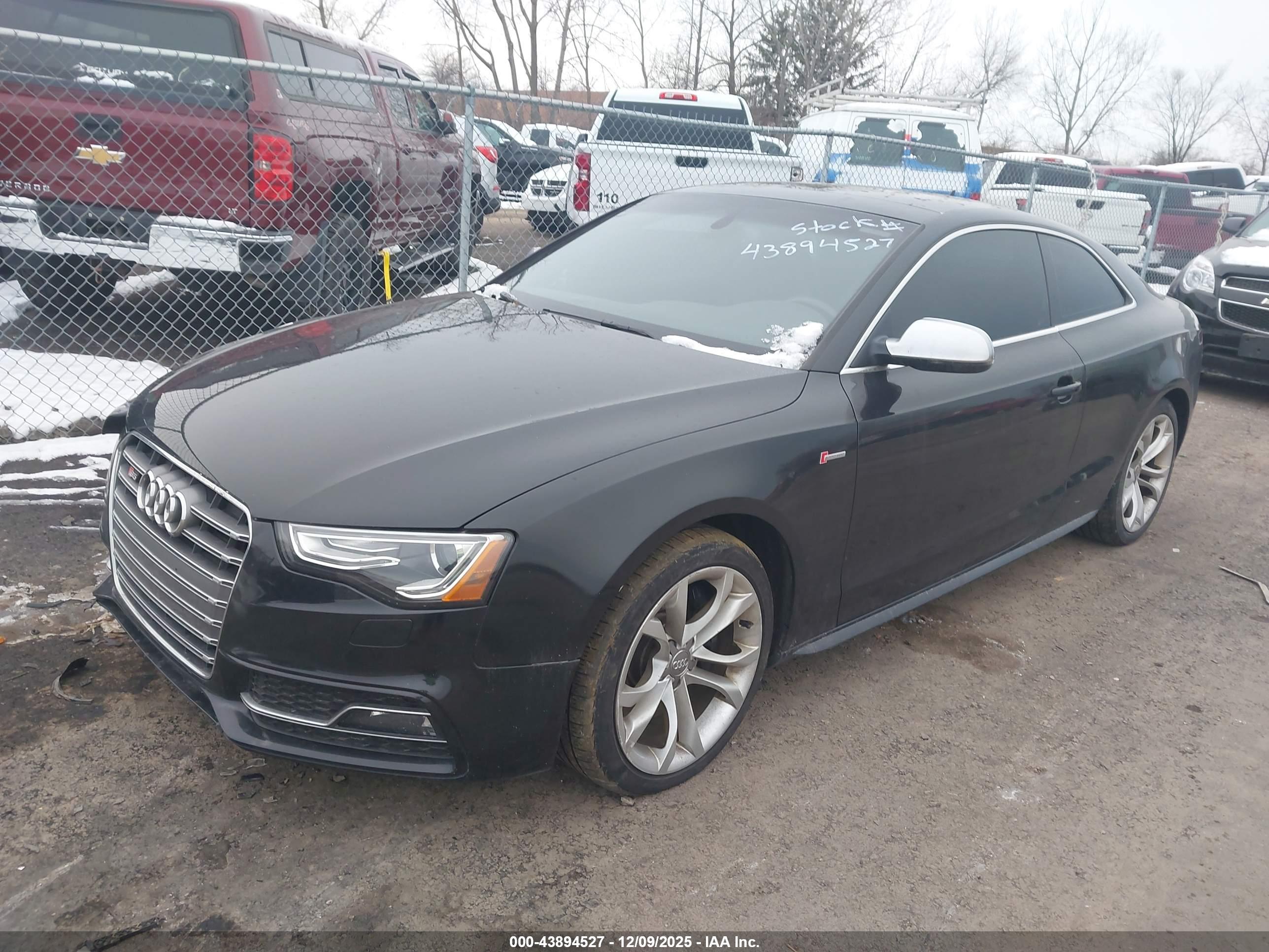 AUDI S5 image 2