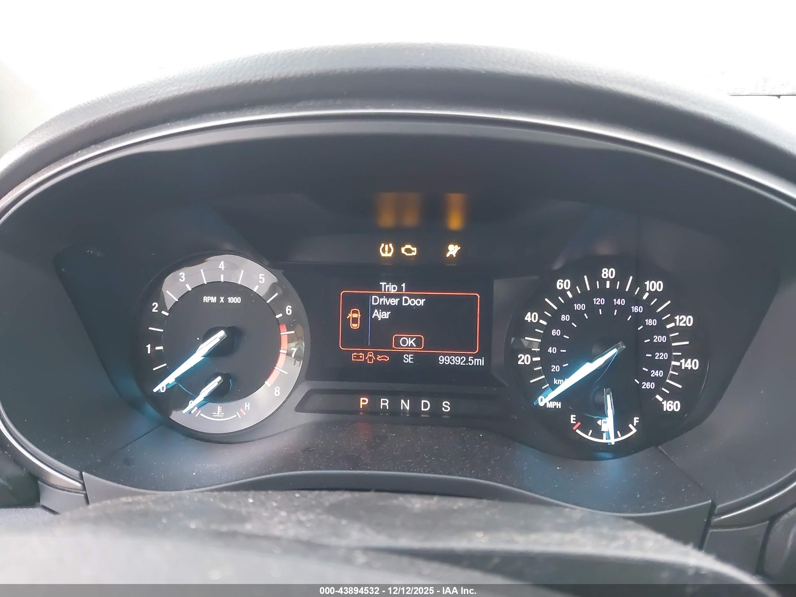 FORD FUSION image 7