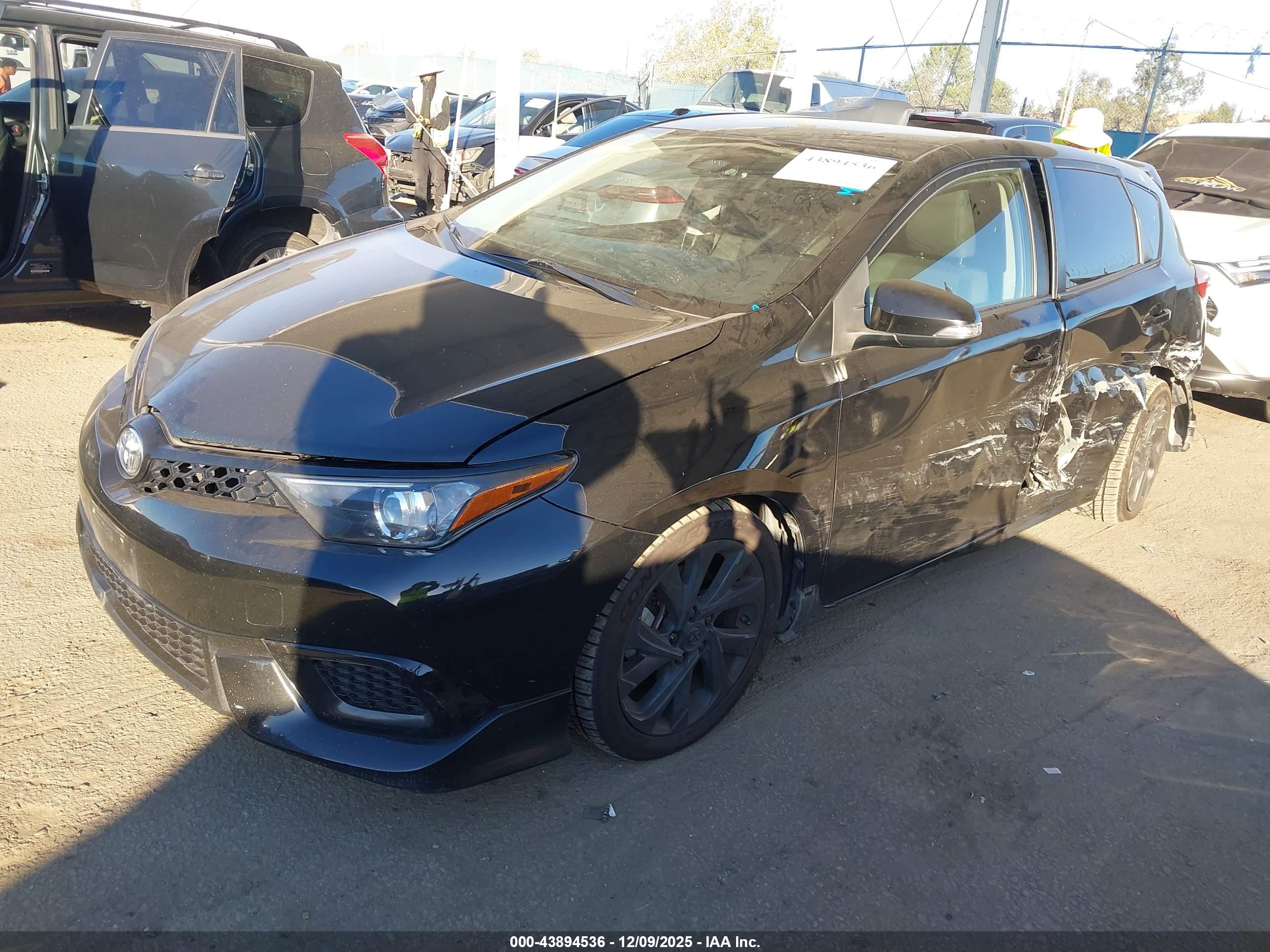 TOYOTA COROLLA image 2