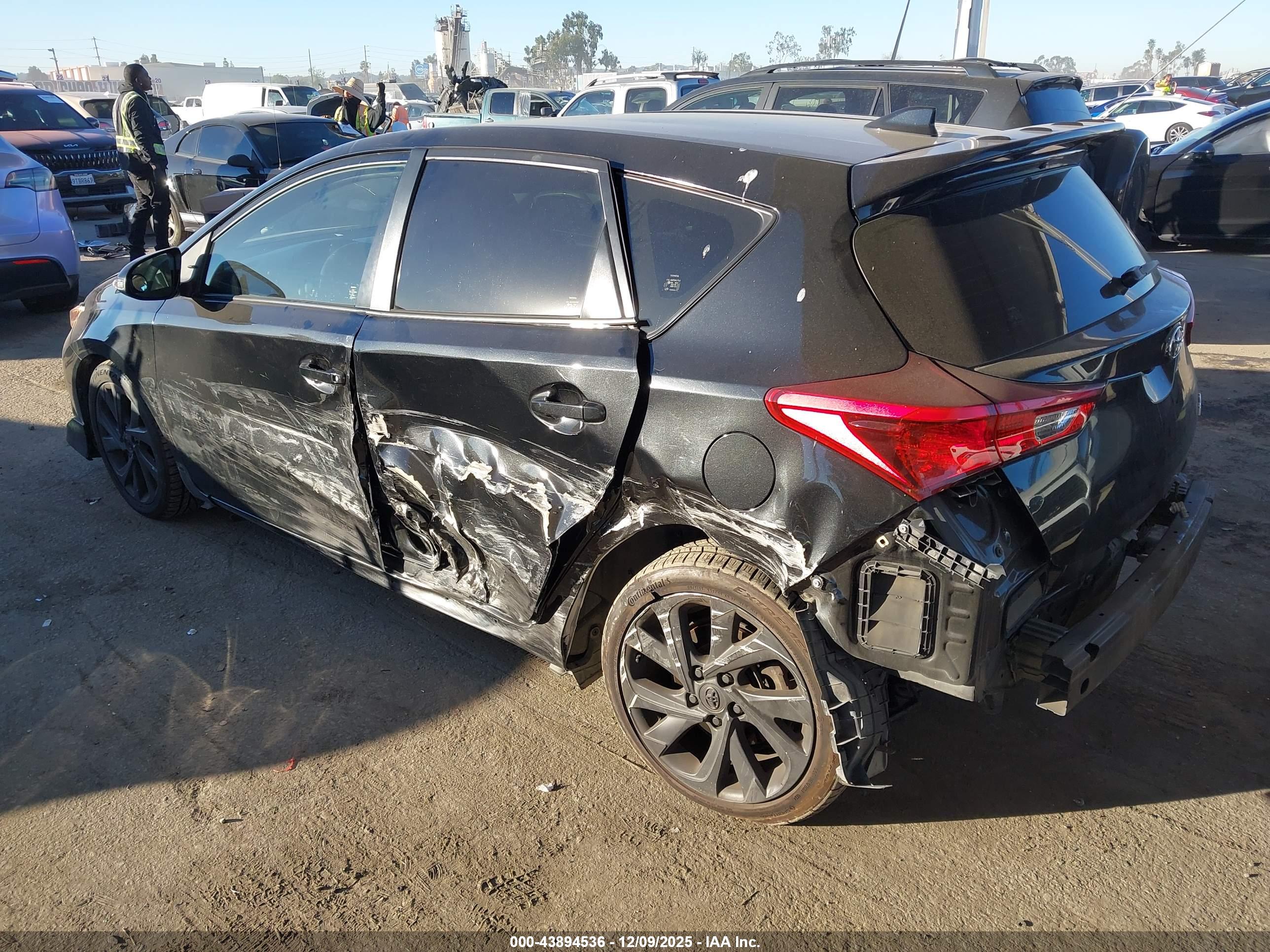 TOYOTA COROLLA image 3
