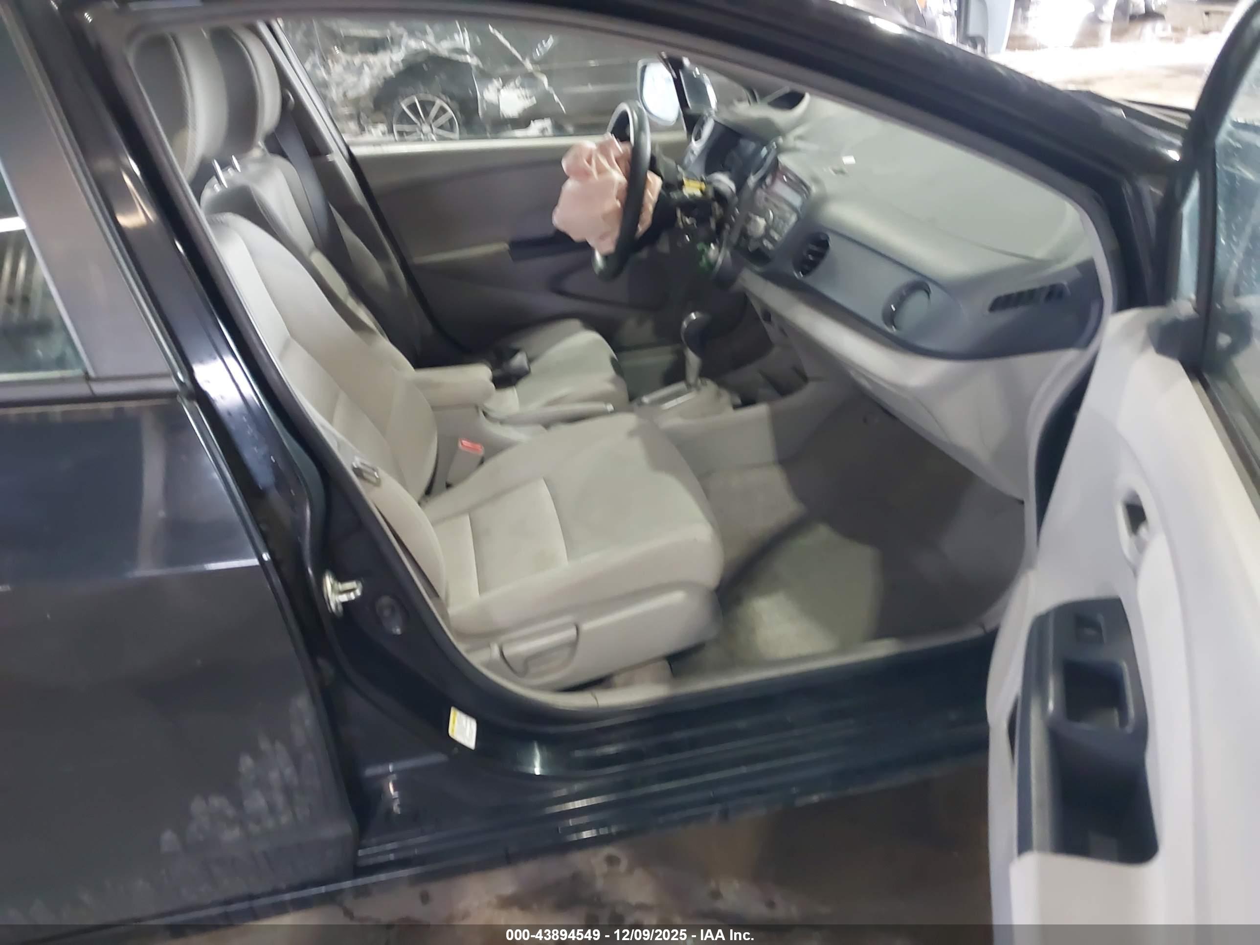 HONDA INSIGHT image 5