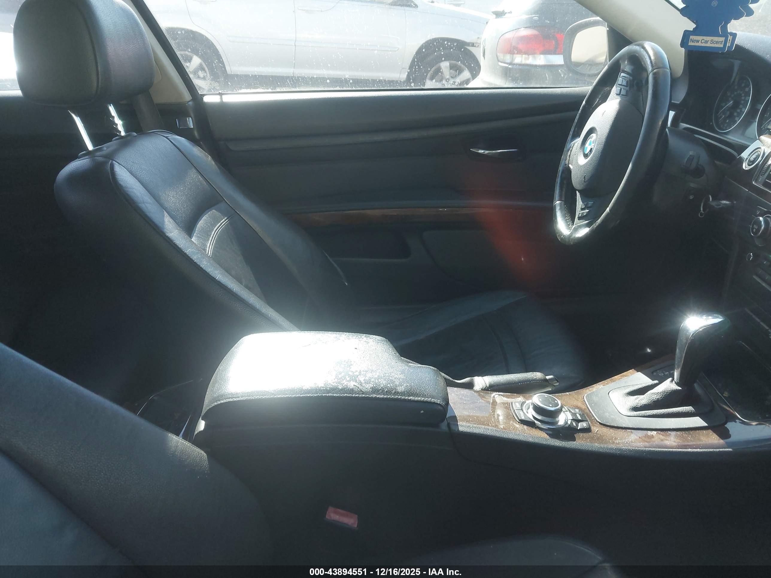 BMW 328I image 5