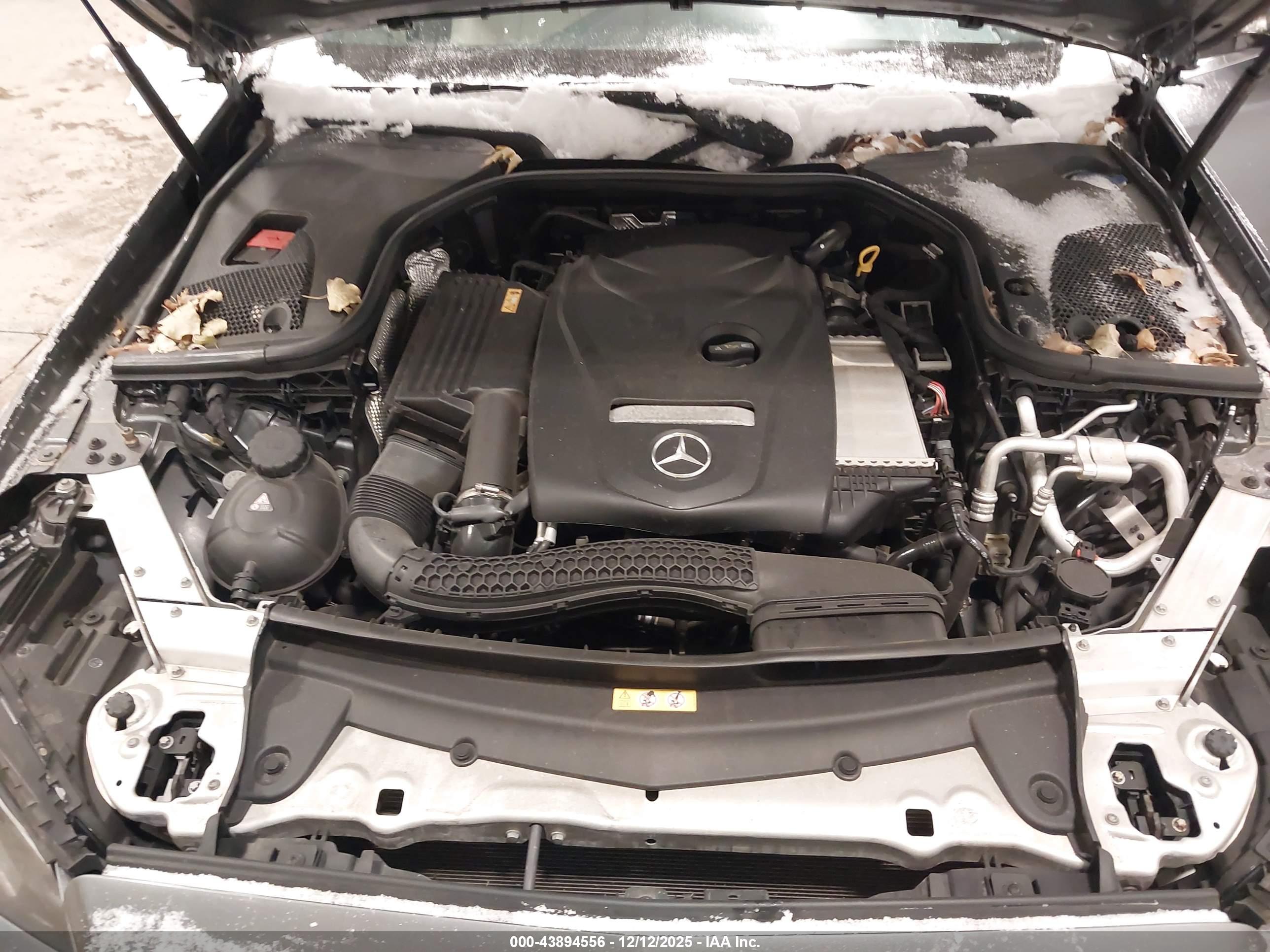 MERCEDES-BENZ E image 10