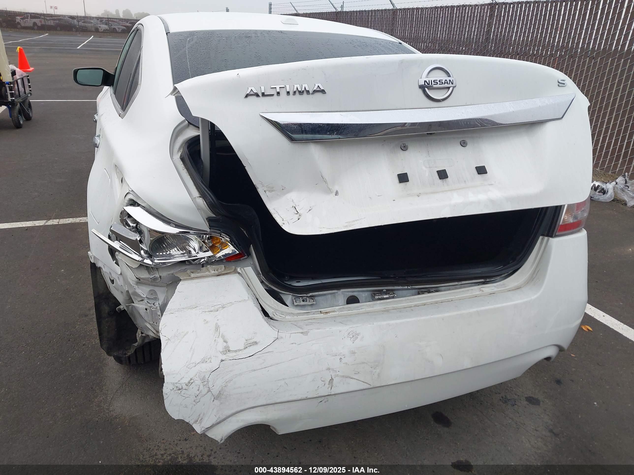 NISSAN ALTIMA image 6